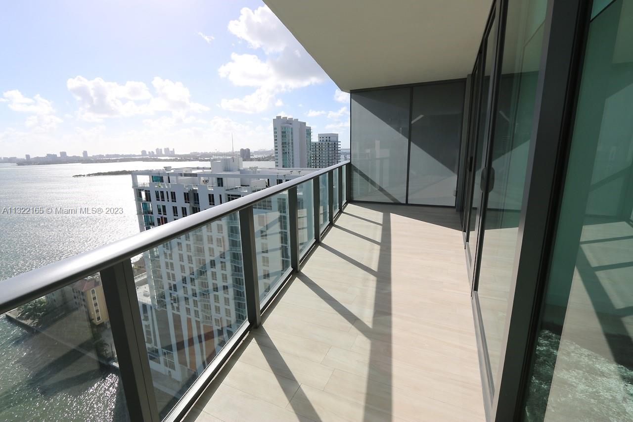 ICON BAY CONDO - Residential Lease