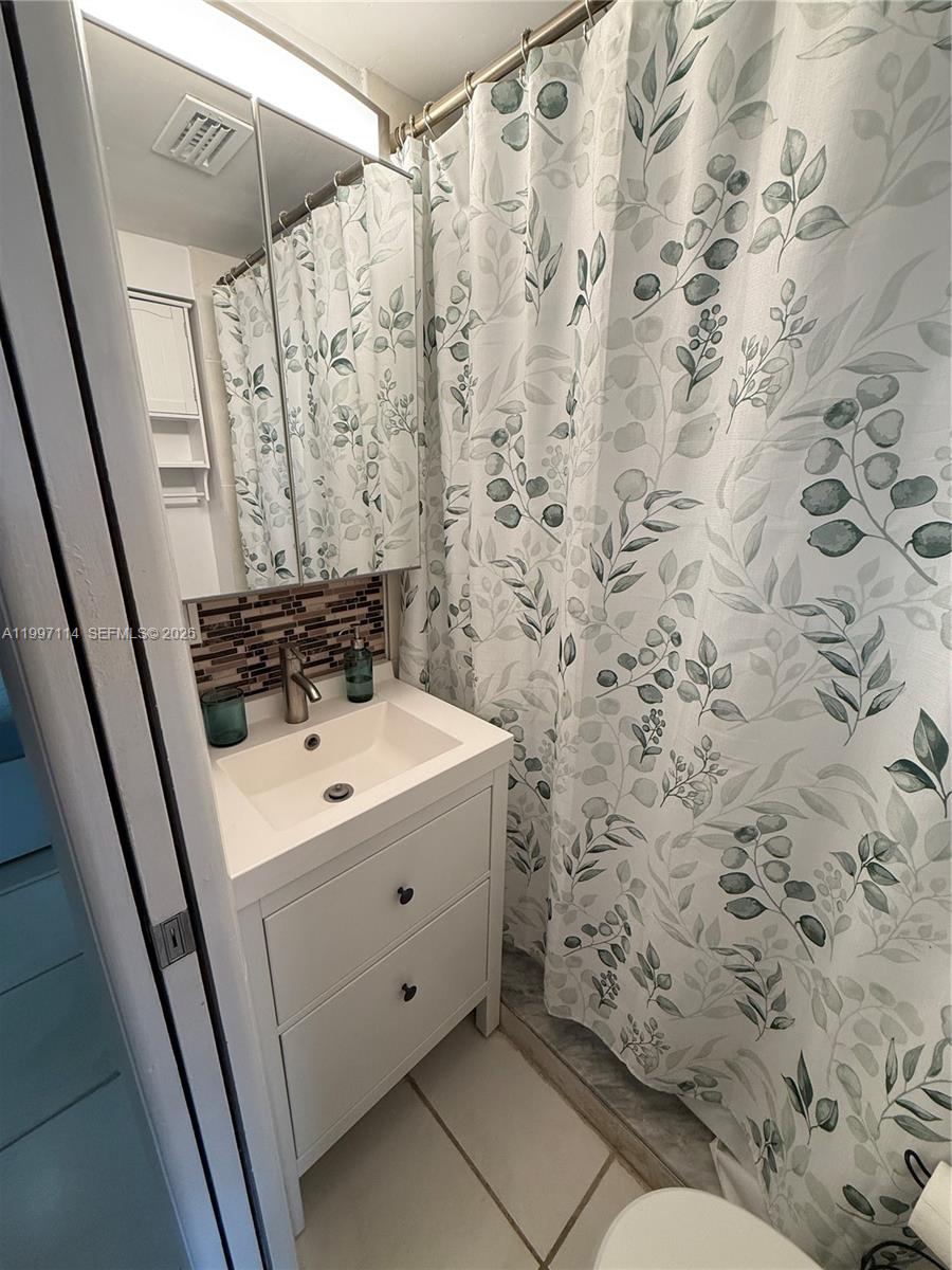 601 CONDO - Residential