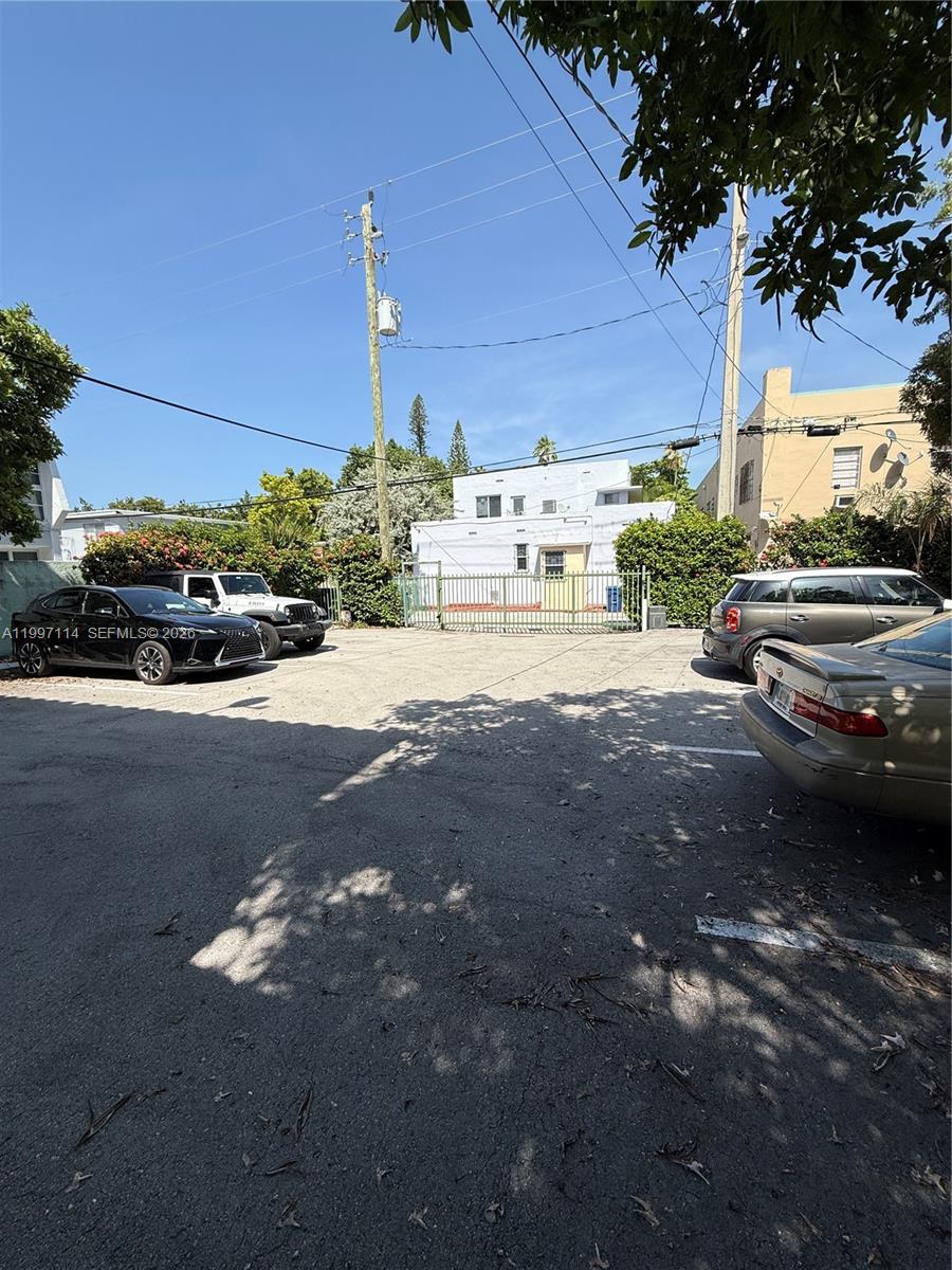 601 CONDO - Residential