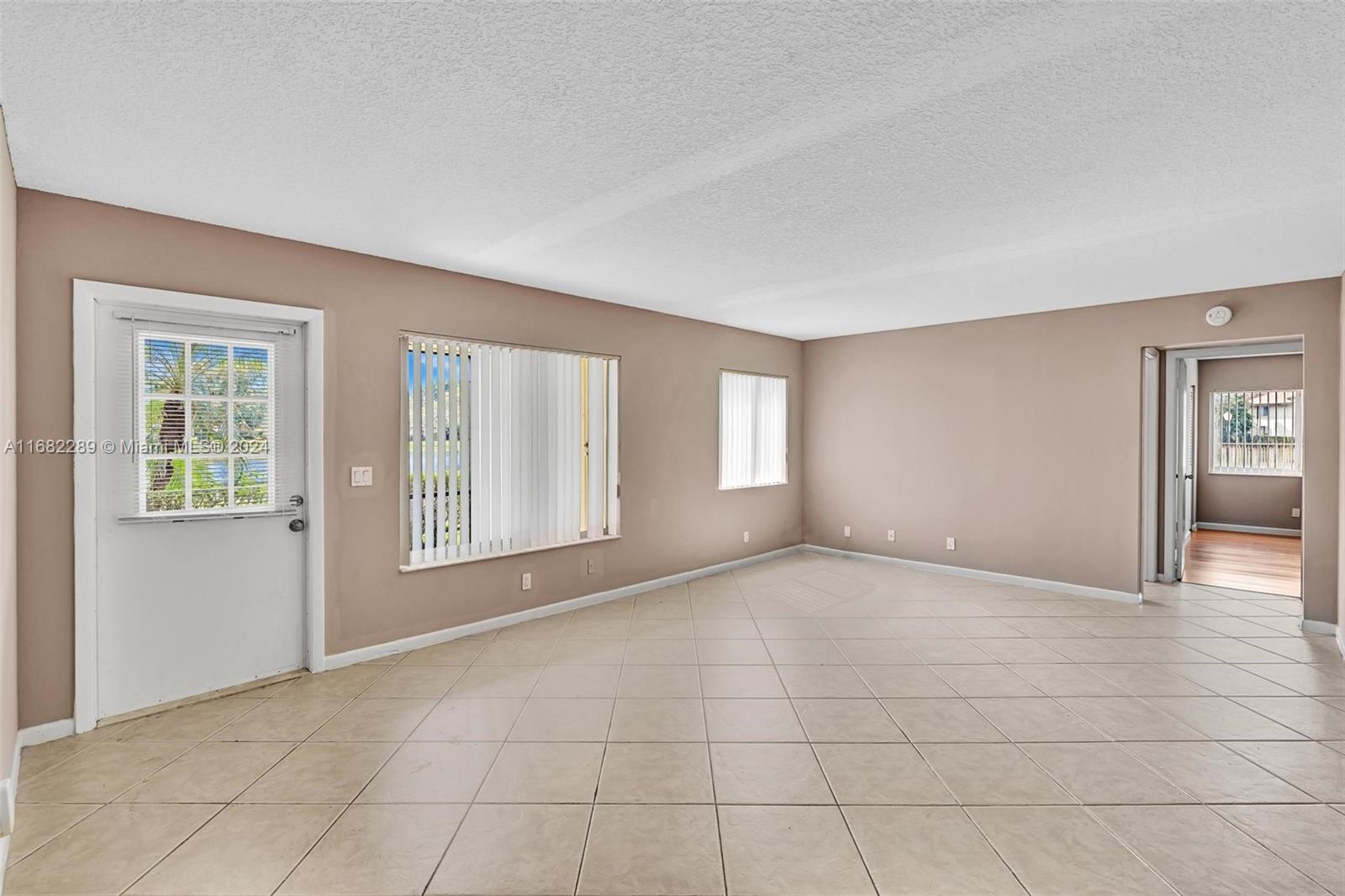 PINE RIDGE AT HAVERHILL C - Residential