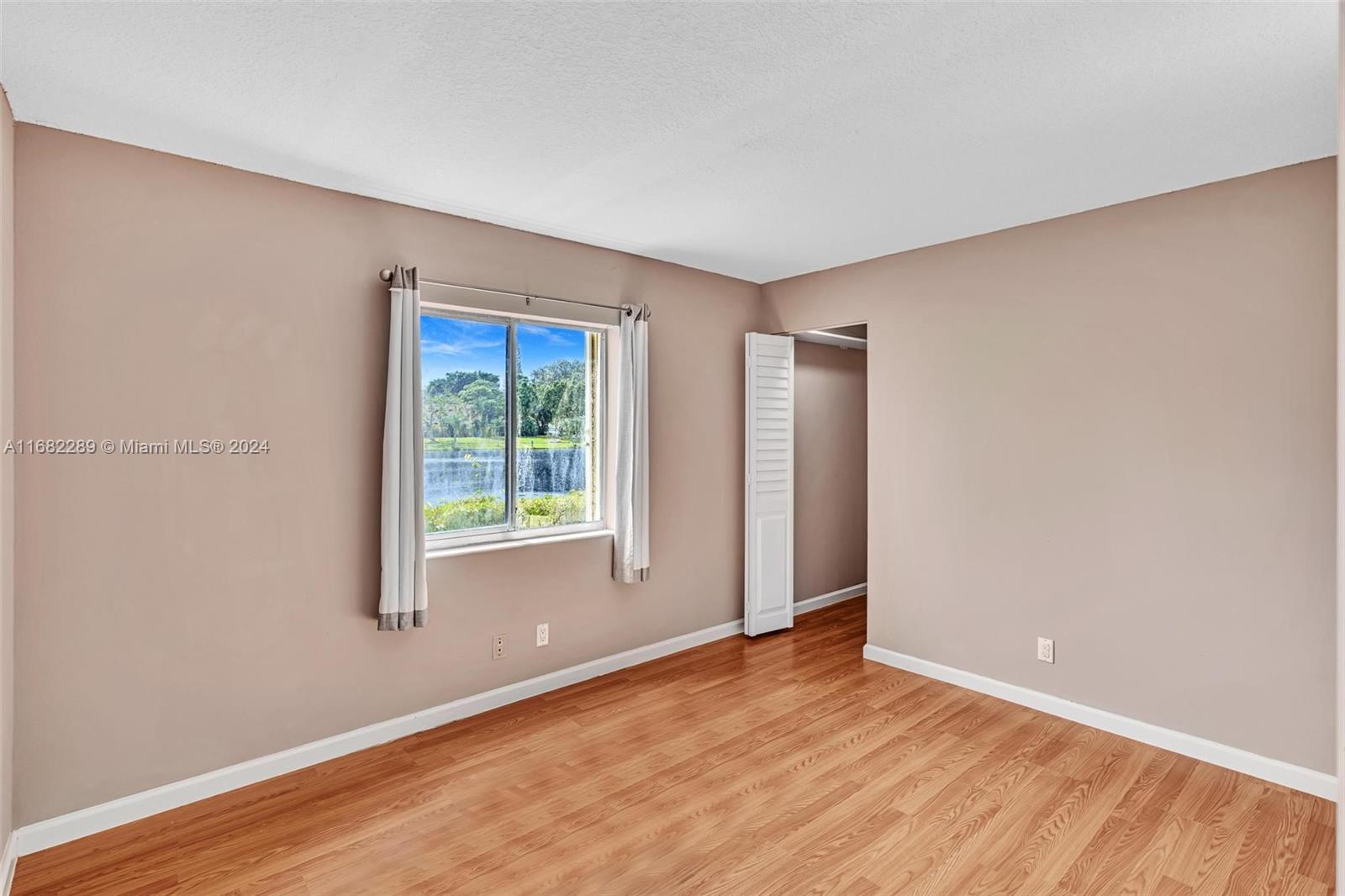 PINE RIDGE AT HAVERHILL C - Residential