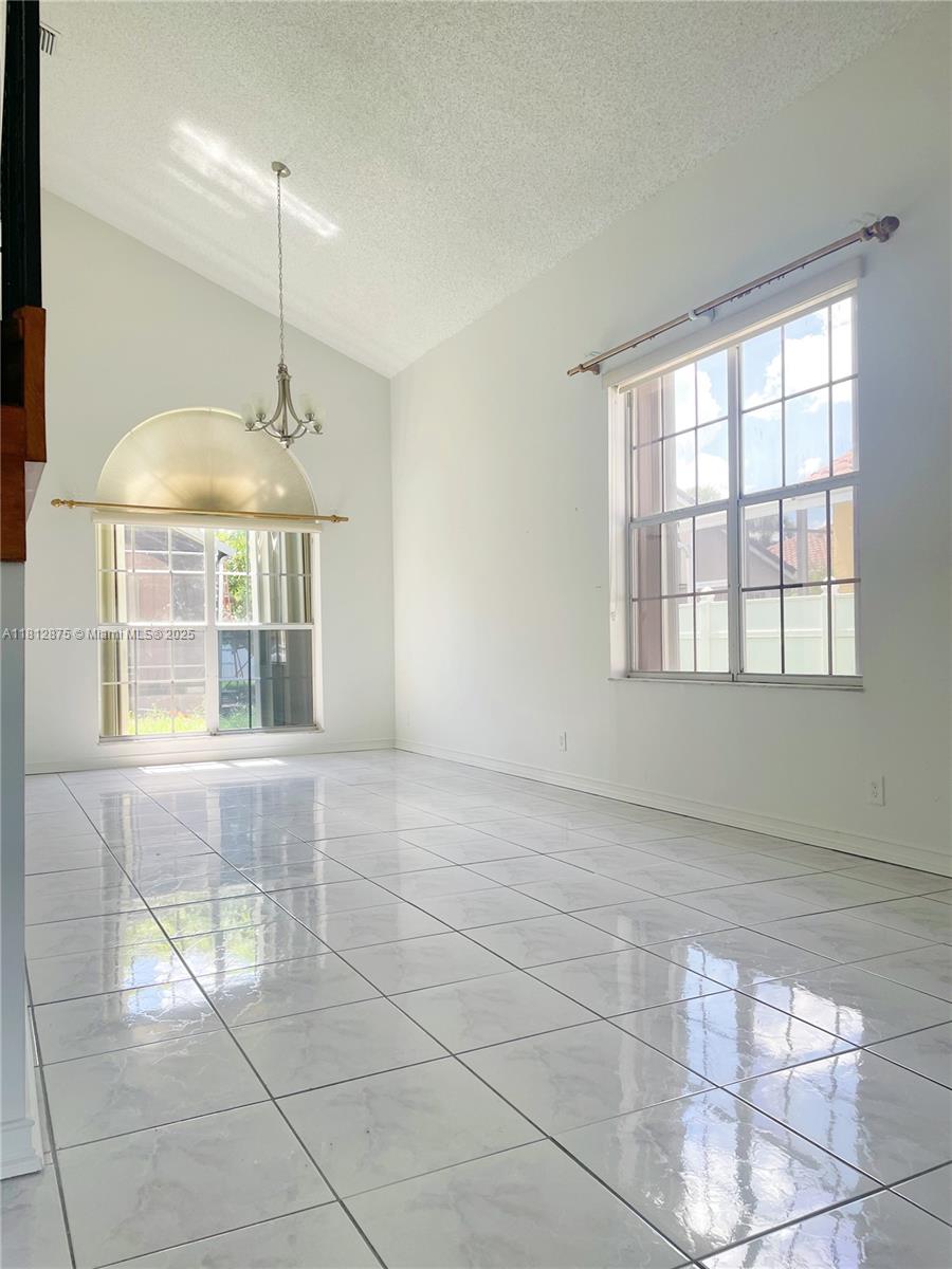 CHAPEL LAKE ESTATES - Residential Lease