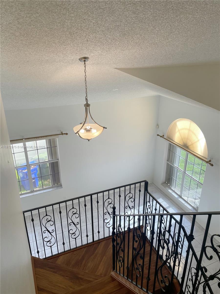 CHAPEL LAKE ESTATES - Residential Lease