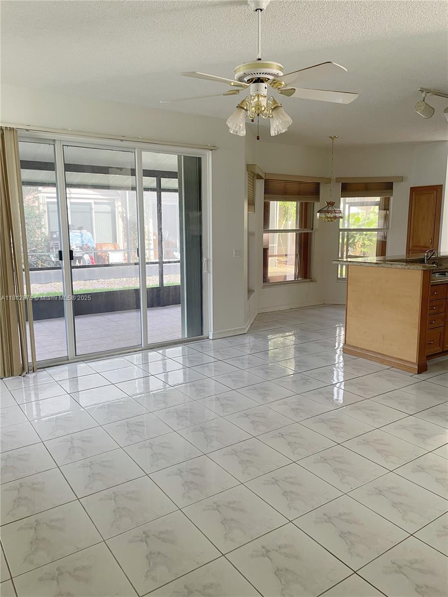 CHAPEL LAKE ESTATES - Residential Lease