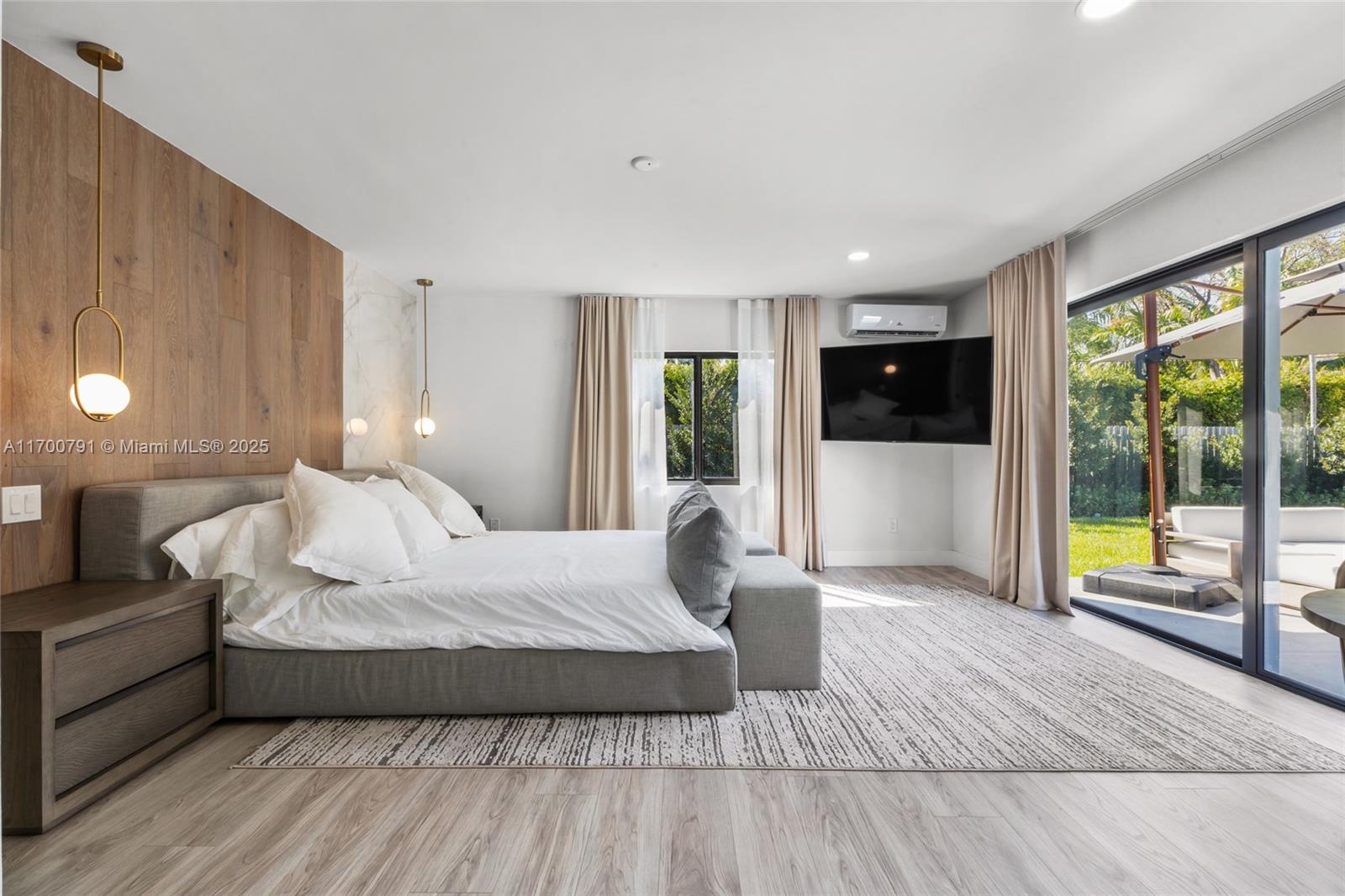 HIBISCUS ISLAND - Residential Lease