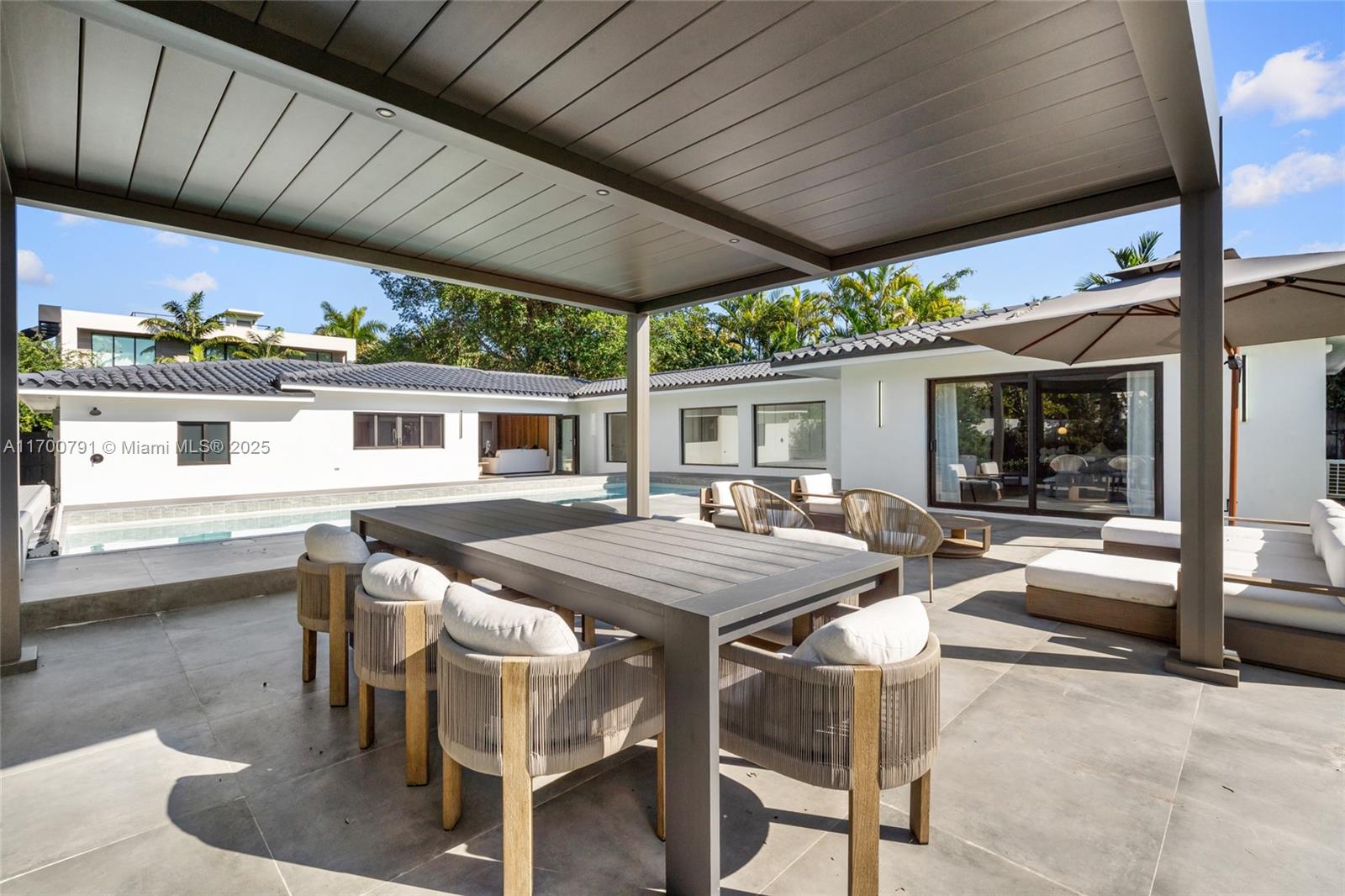 HIBISCUS ISLAND - Residential Lease