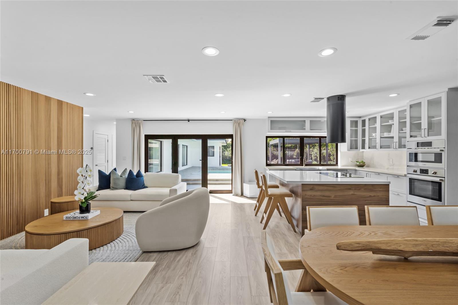 HIBISCUS ISLAND - Residential Lease