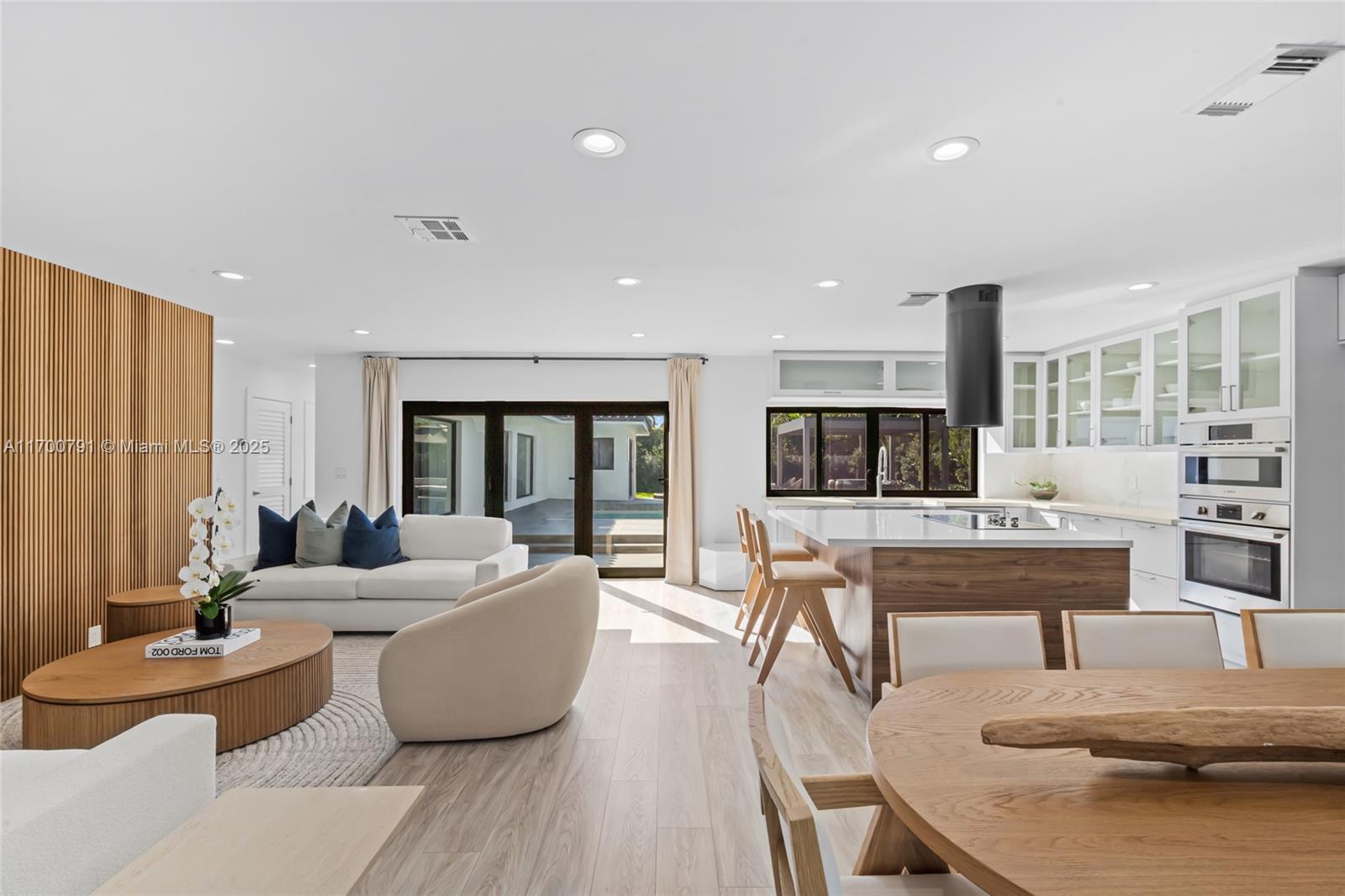 HIBISCUS ISLAND - Residential Lease