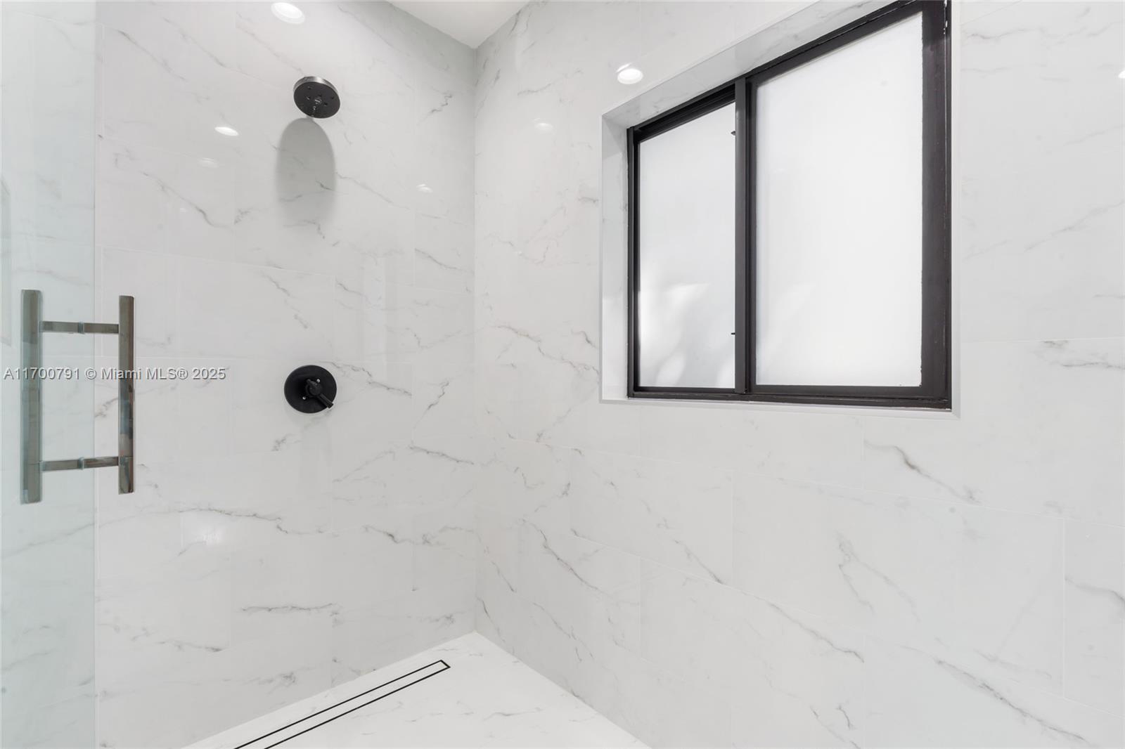 HIBISCUS ISLAND - Residential Lease