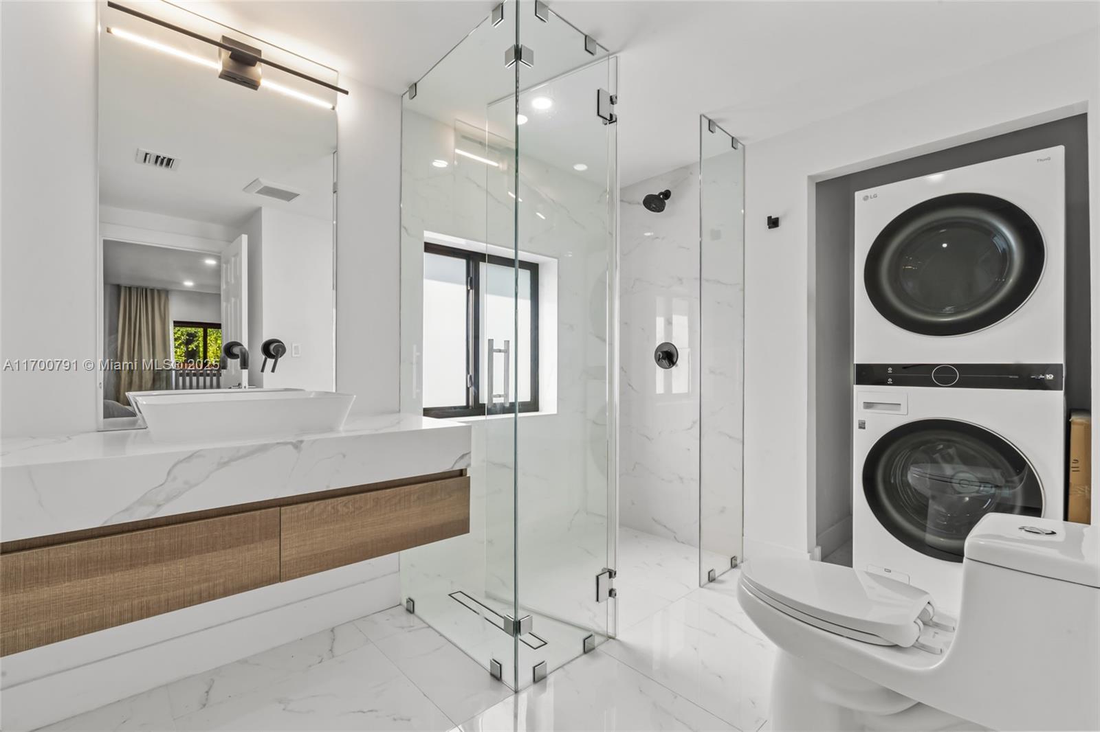 HIBISCUS ISLAND - Residential Lease