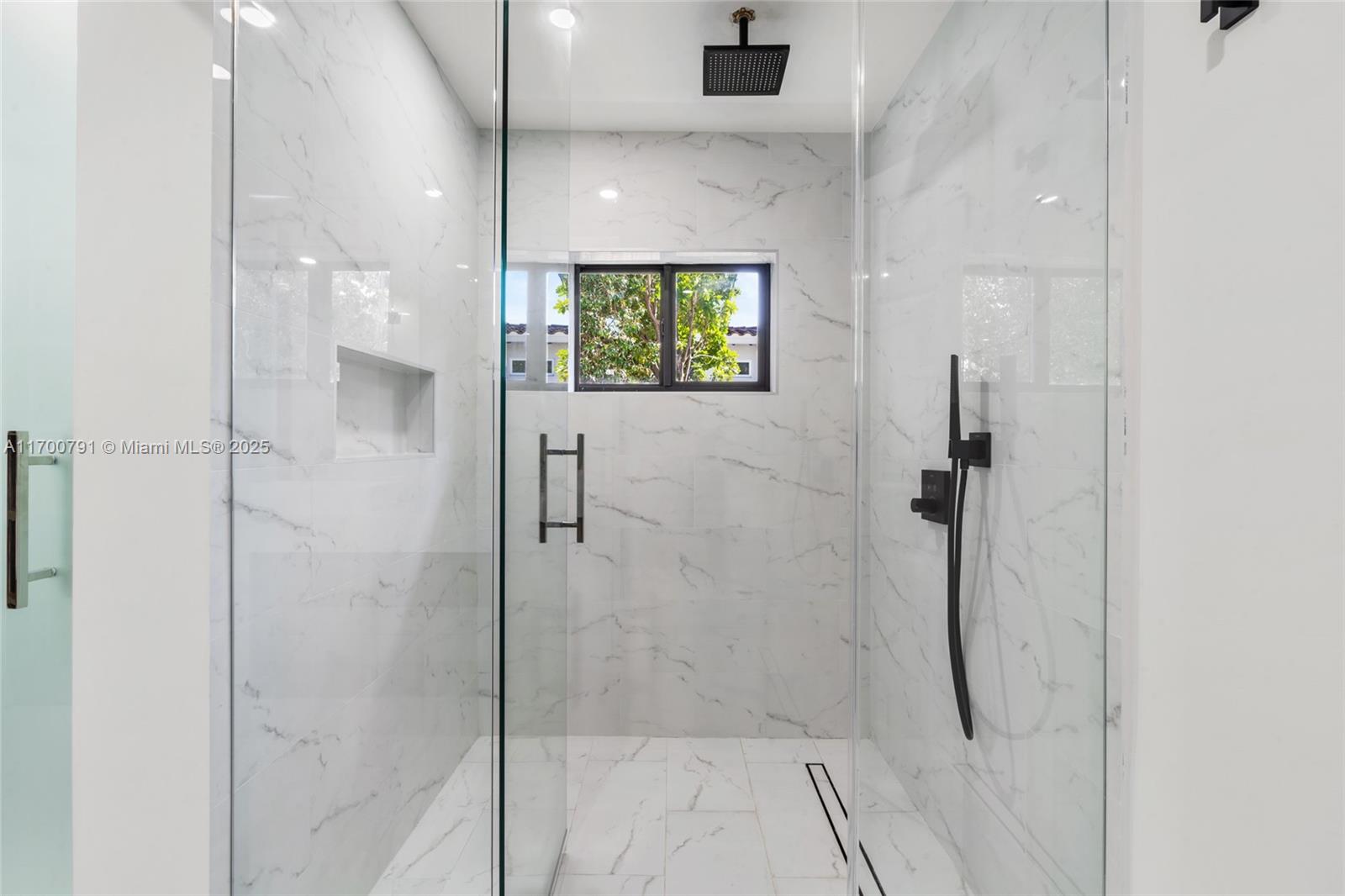 HIBISCUS ISLAND - Residential Lease