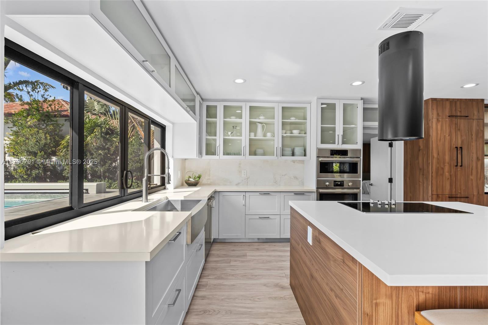 HIBISCUS ISLAND - Residential Lease