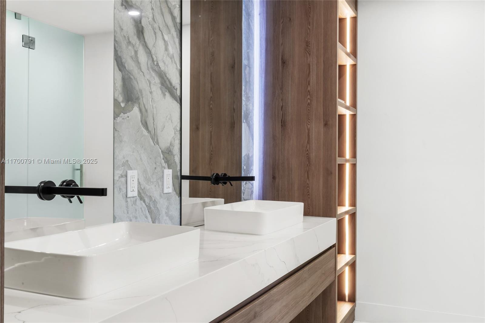 HIBISCUS ISLAND - Residential Lease