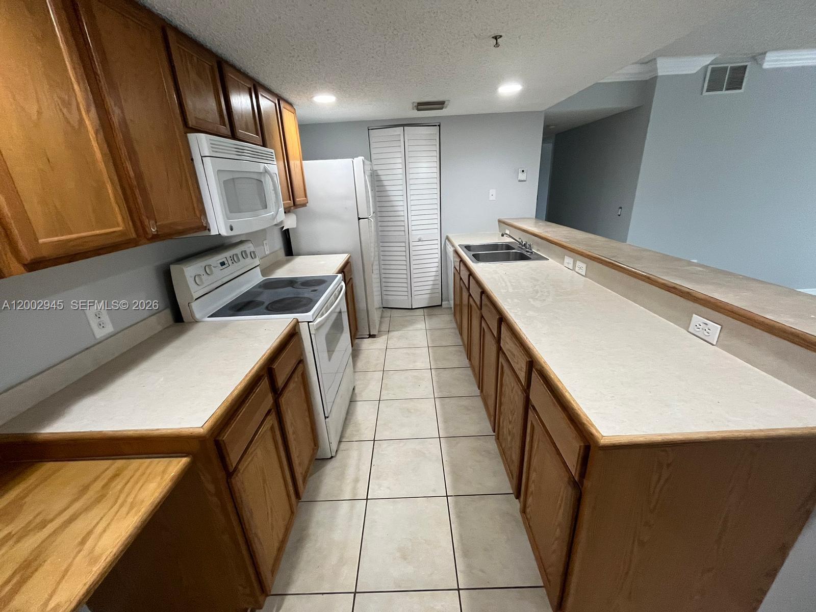 9907 Westwood Dr 17-2 - Image 1