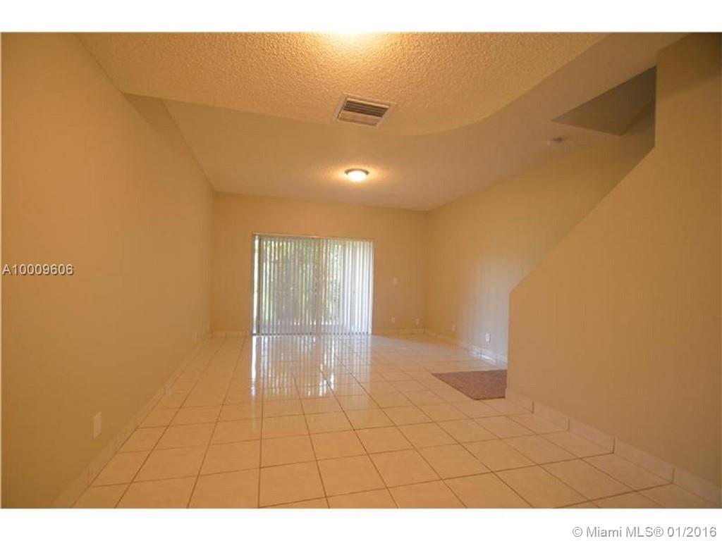 Bonaventure 82-43 B - Residential Lease