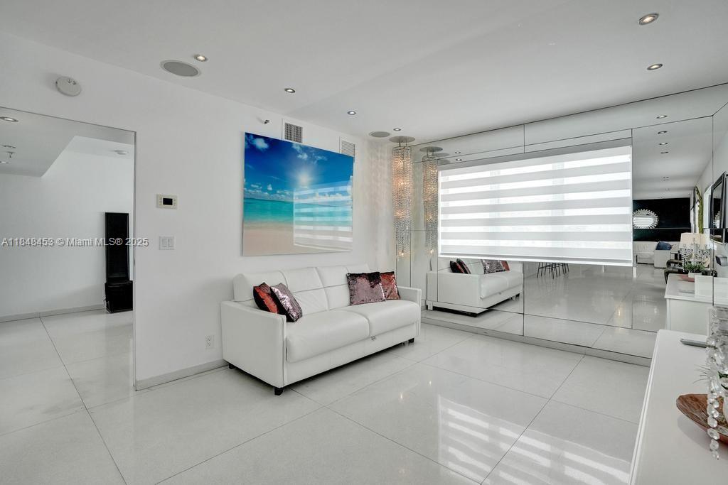 CASA GRANDE CONDO - Residential