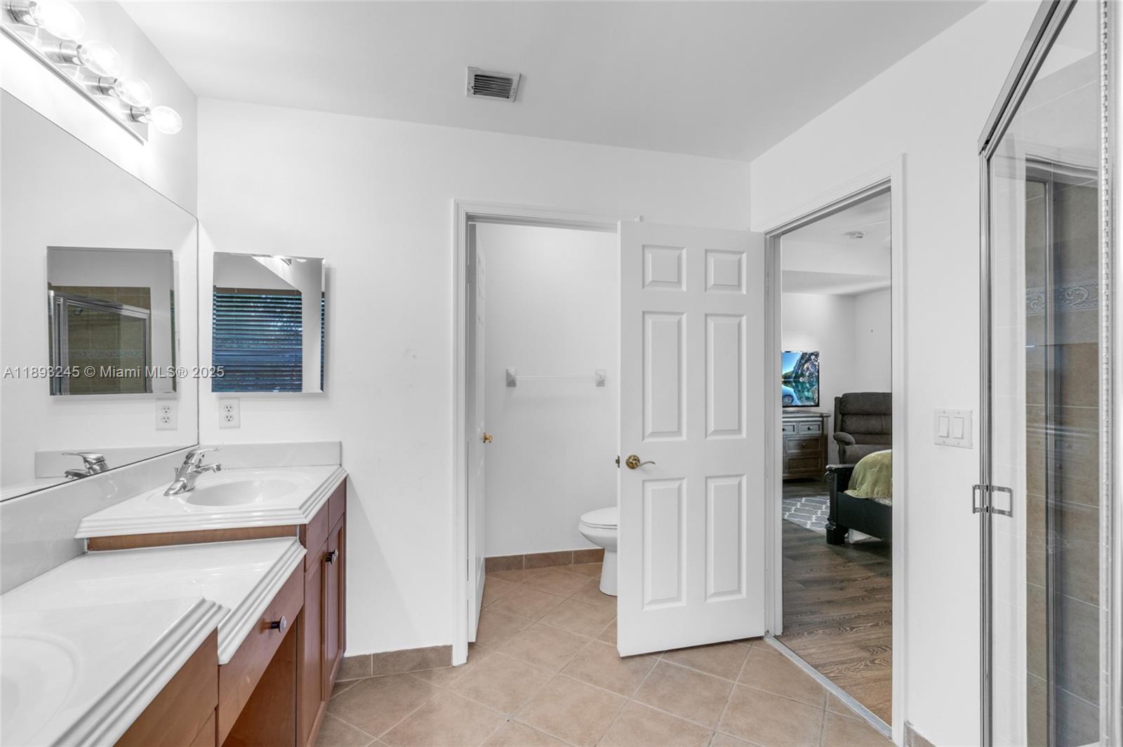 RIVIERA ISLES III - Residential