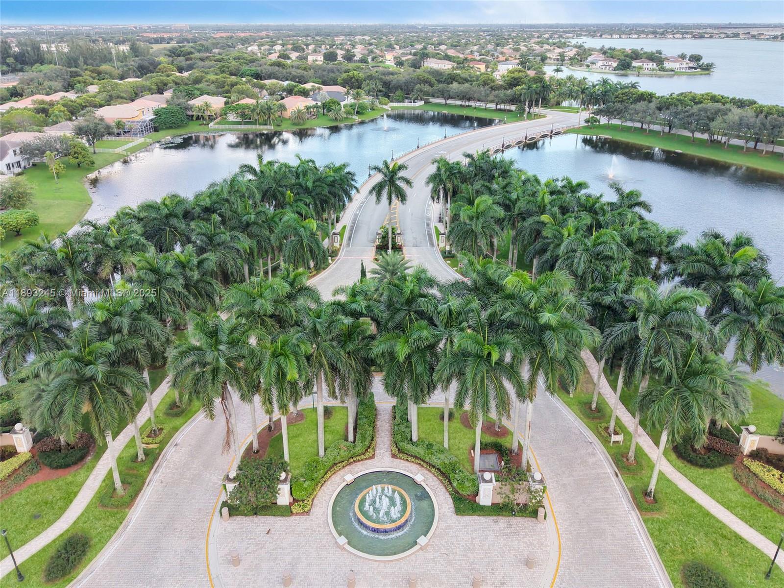 RIVIERA ISLES III - Residential