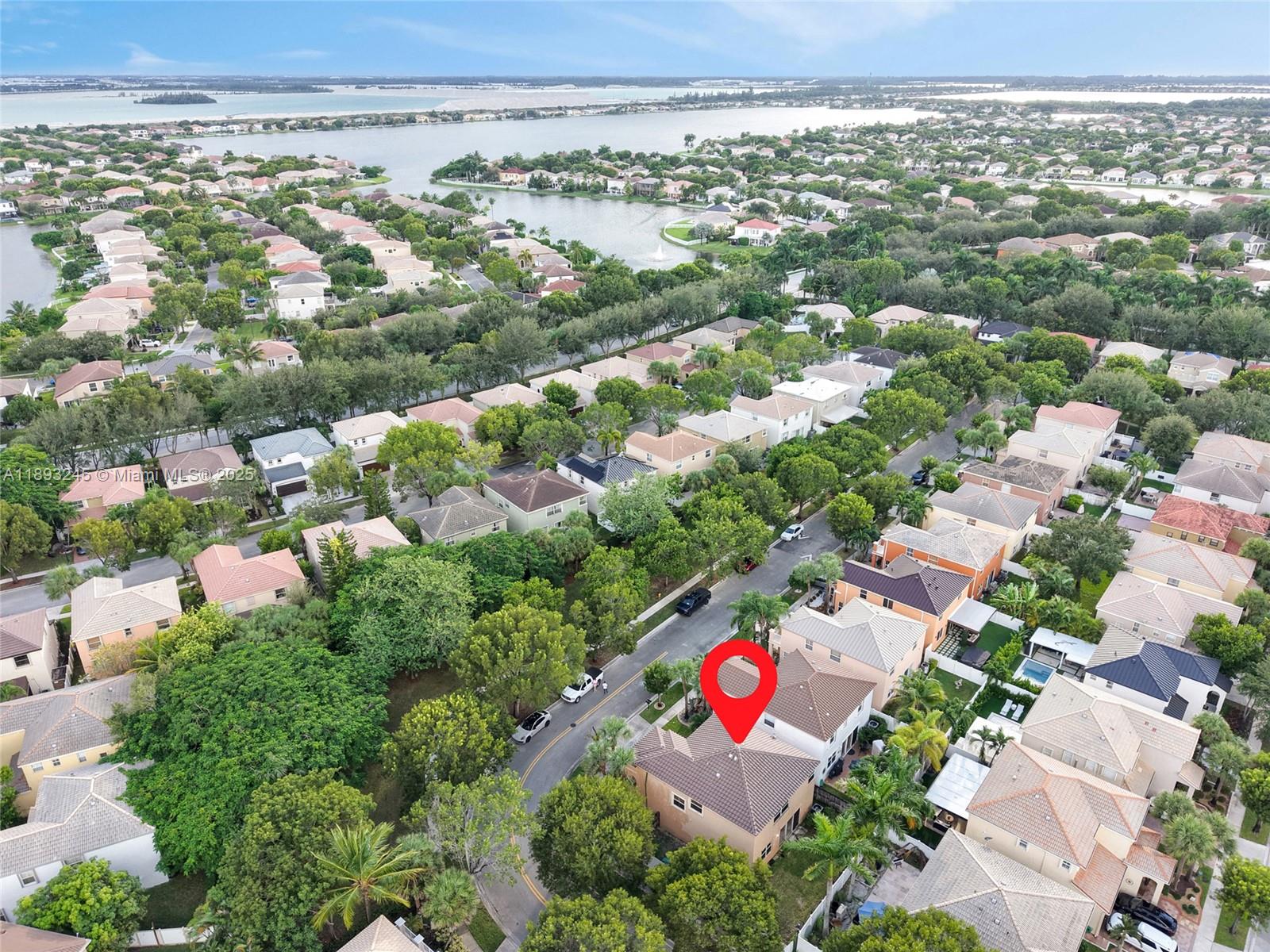 RIVIERA ISLES III - Residential