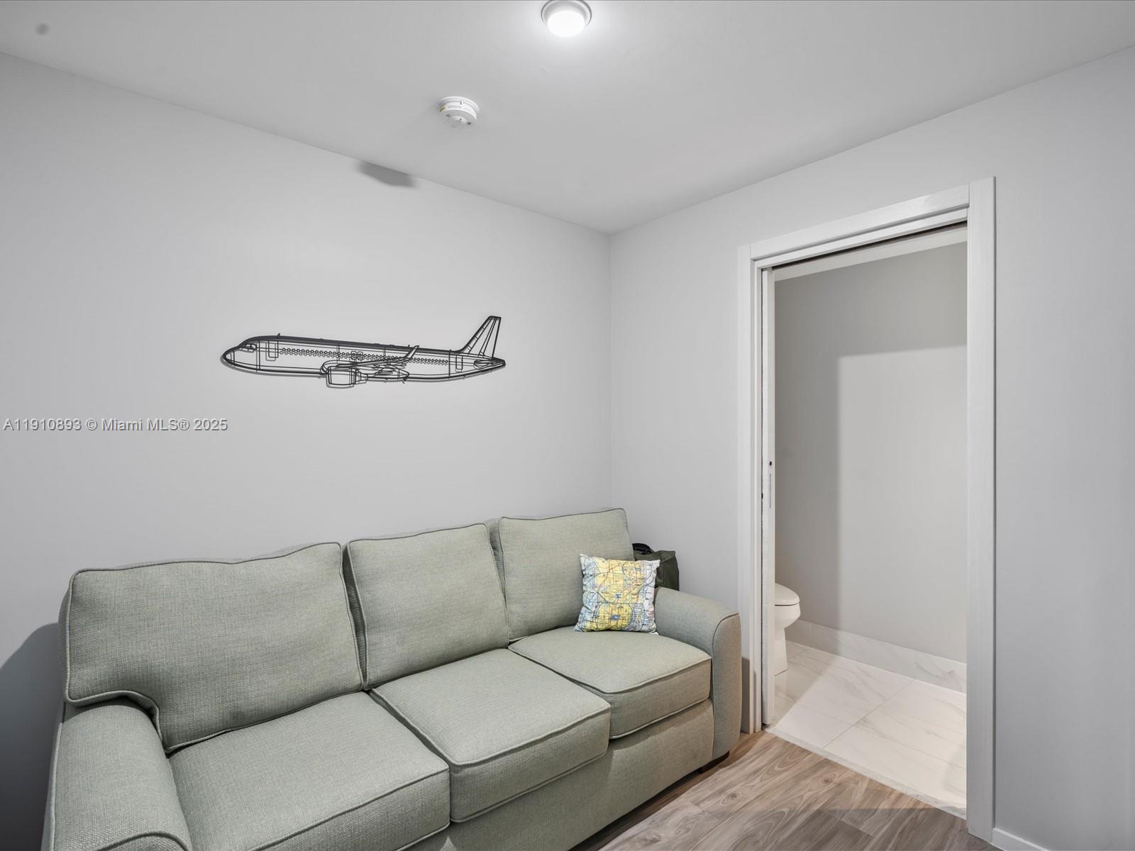 801 SMA RESIDENCES CONDO - Residential Lease