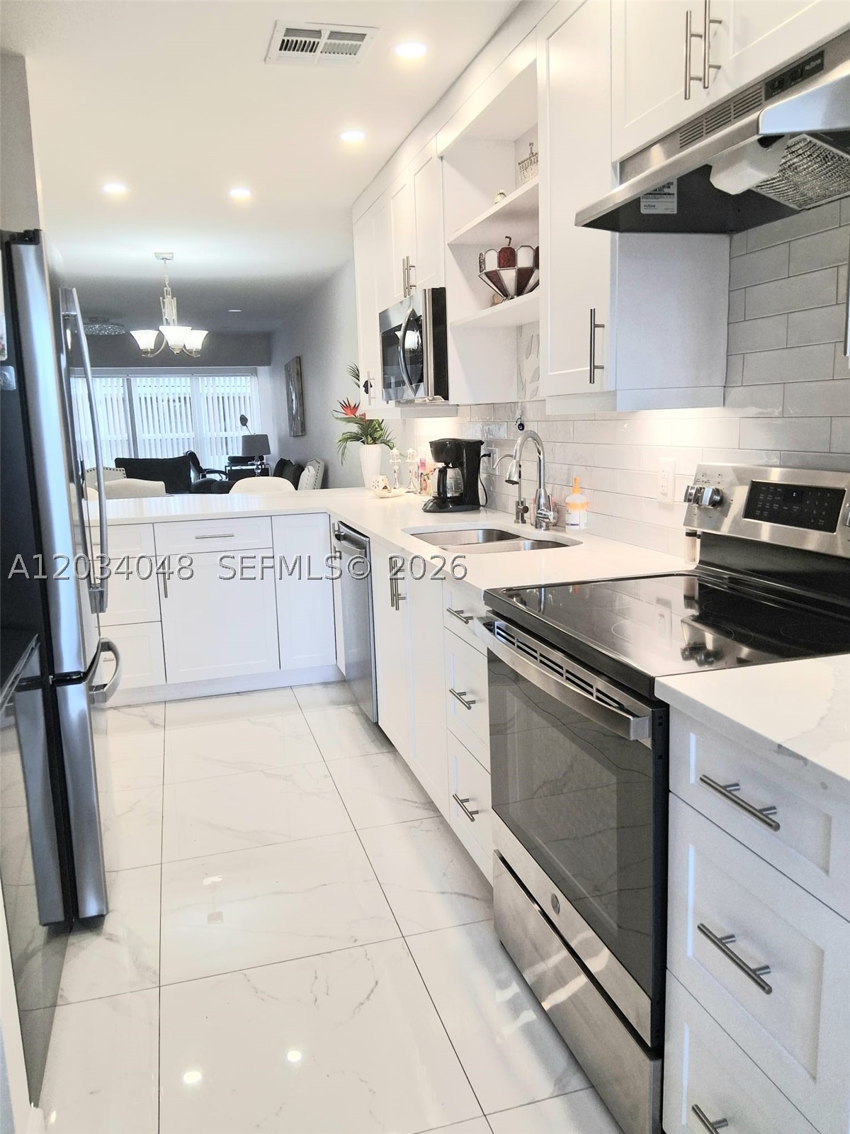 1150 Boxwood Dr 101