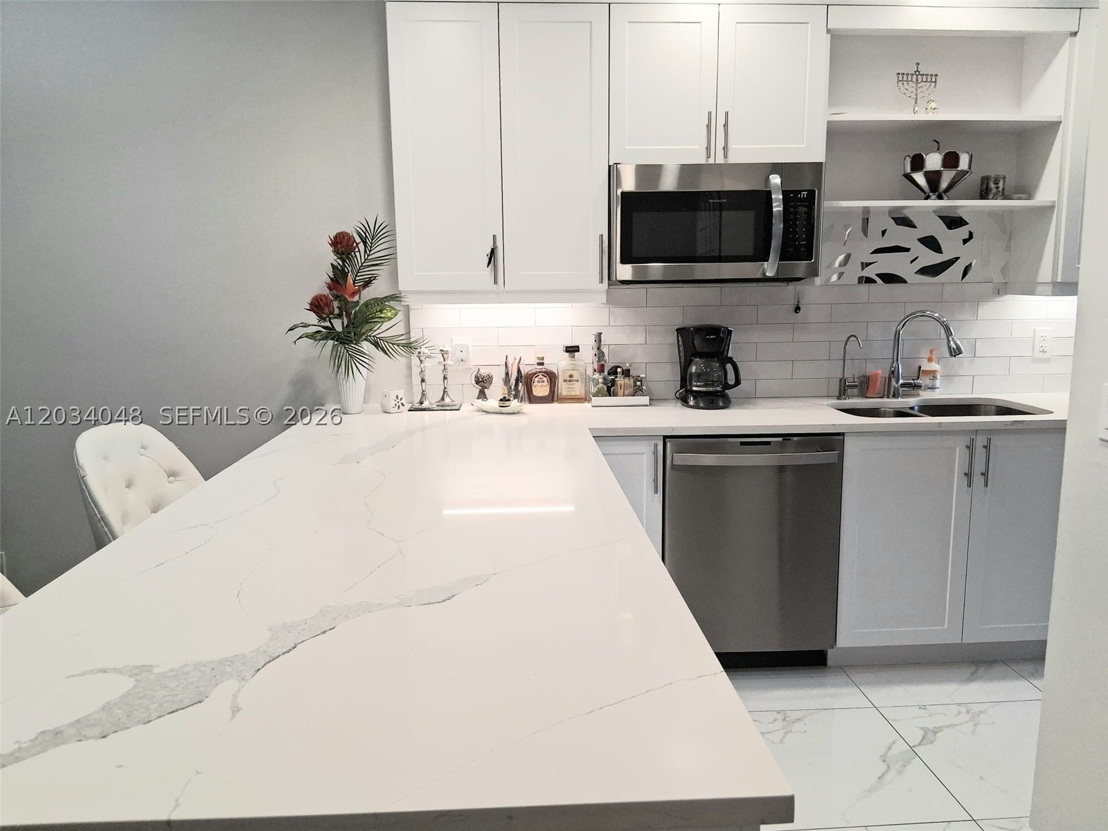 1150 Boxwood Dr 101