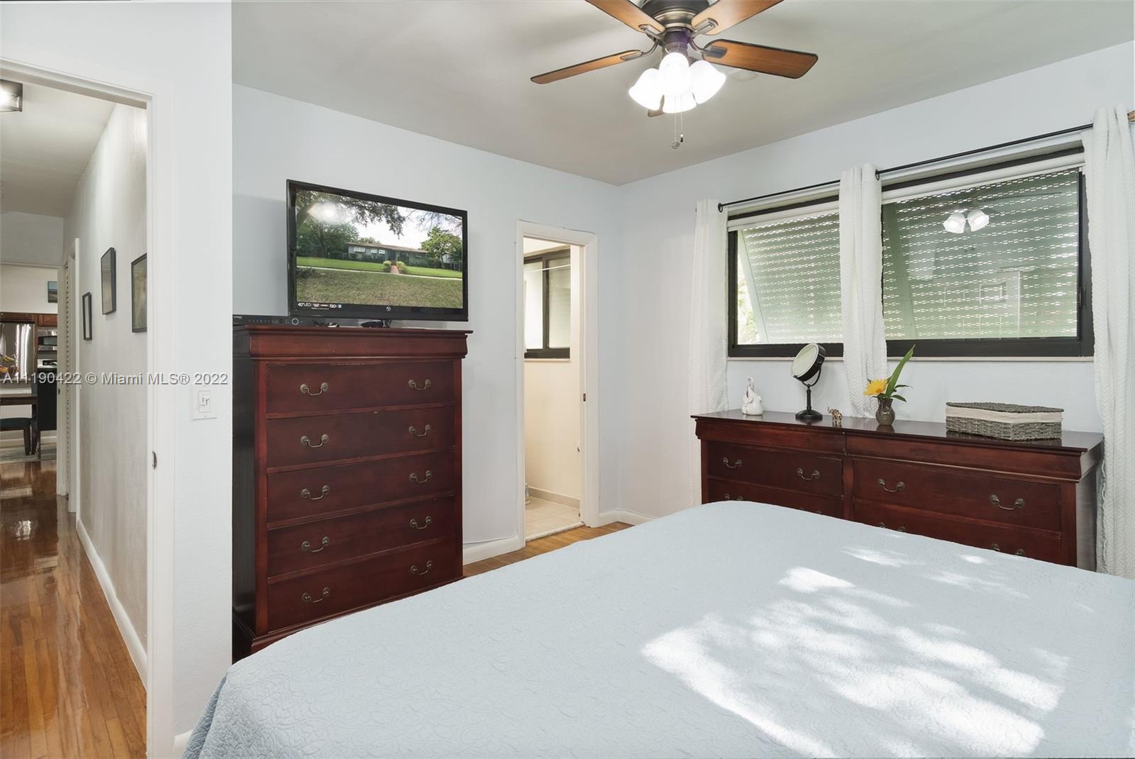 GLENDALE MANOR - Residential