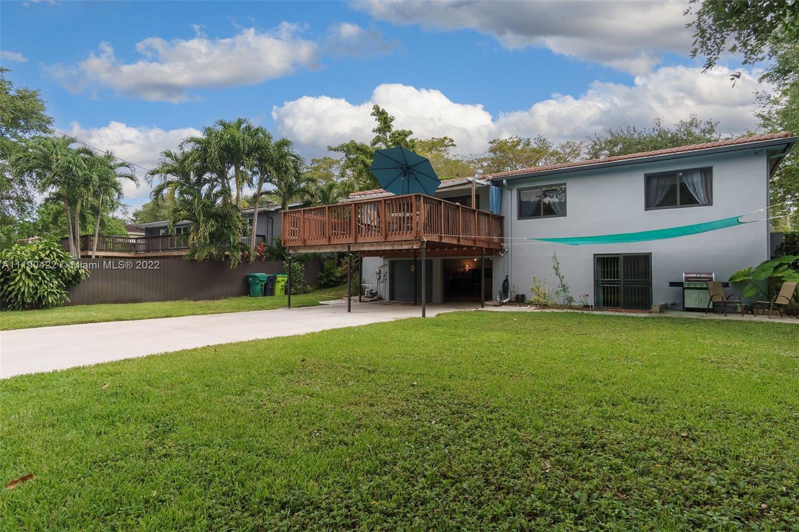 GLENDALE MANOR - Residential