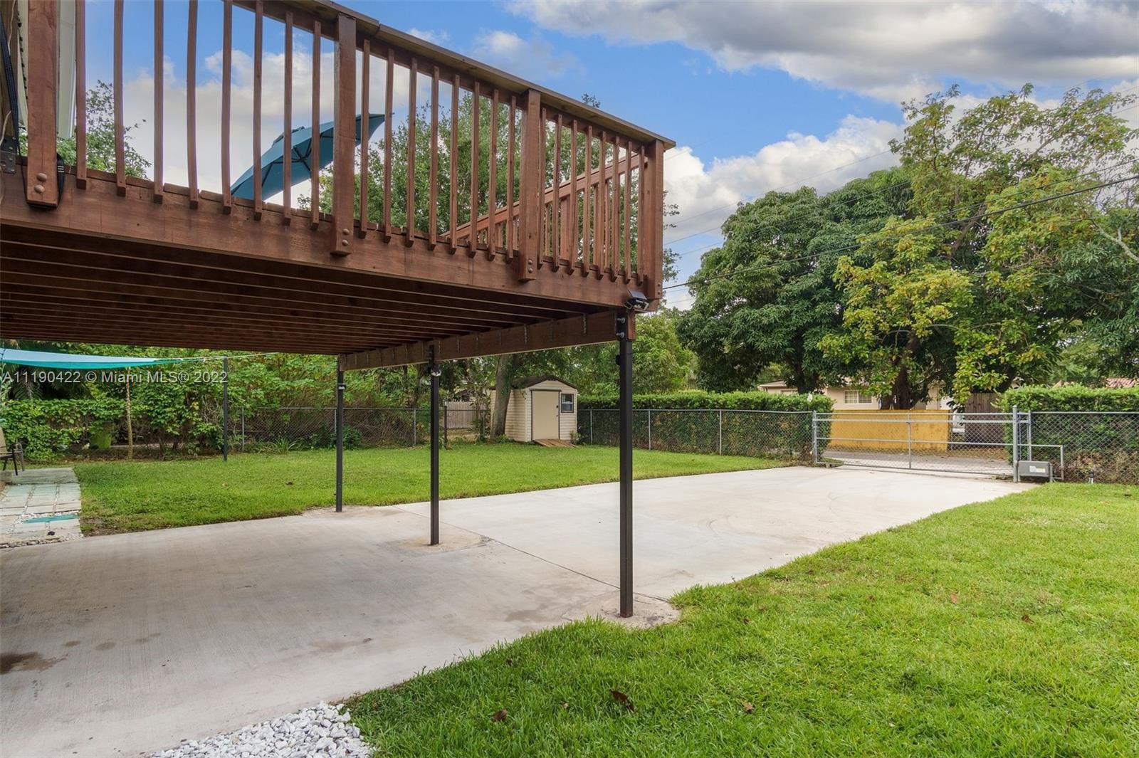 GLENDALE MANOR - Residential