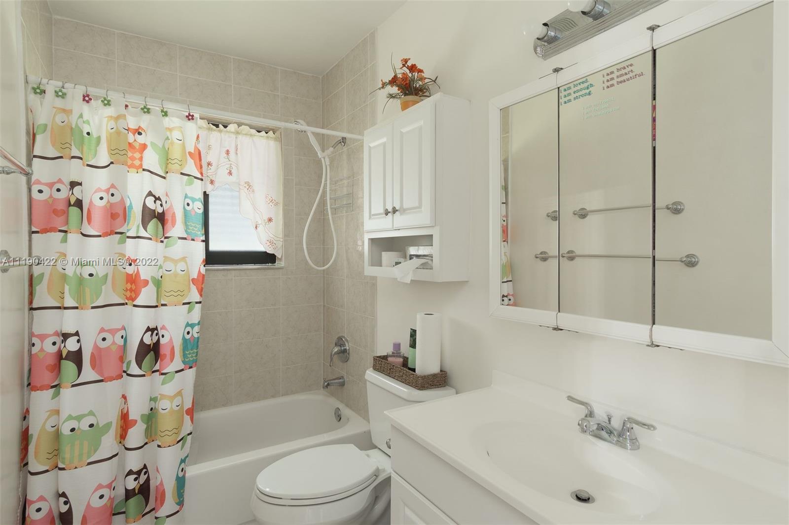 GLENDALE MANOR - Residential