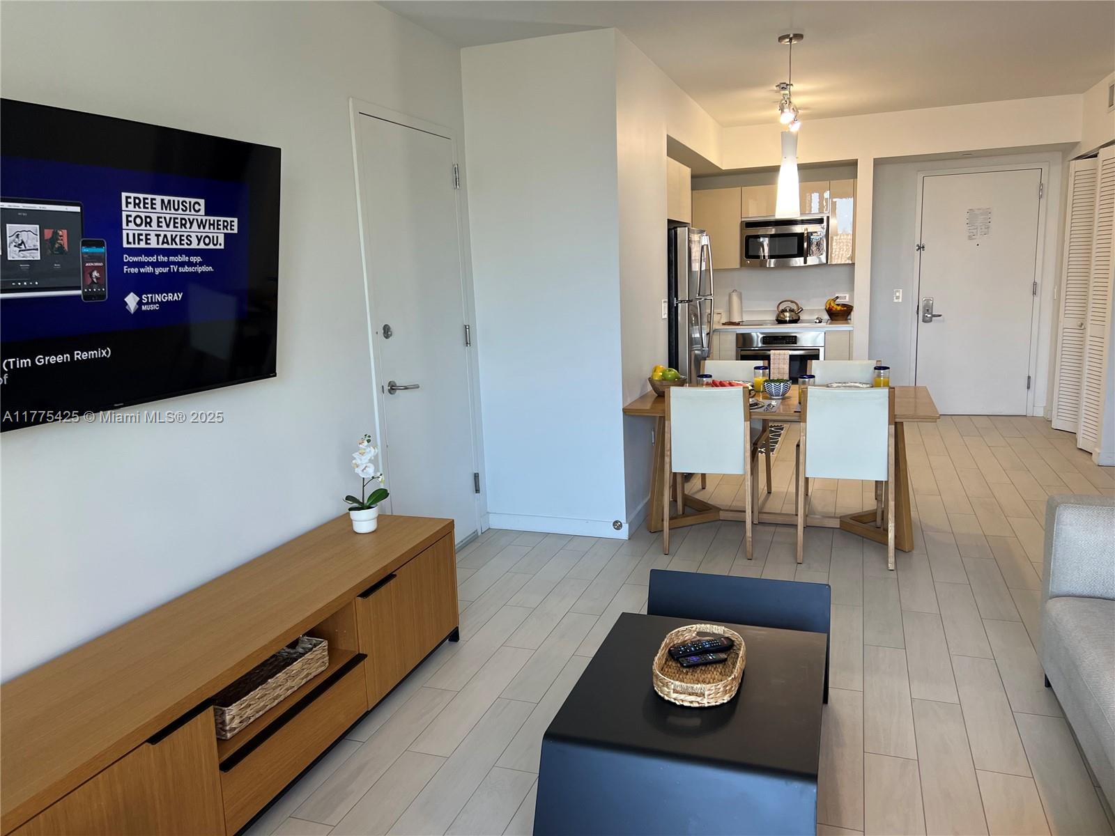 BEACHWALK CONDOMINIUM - Residential