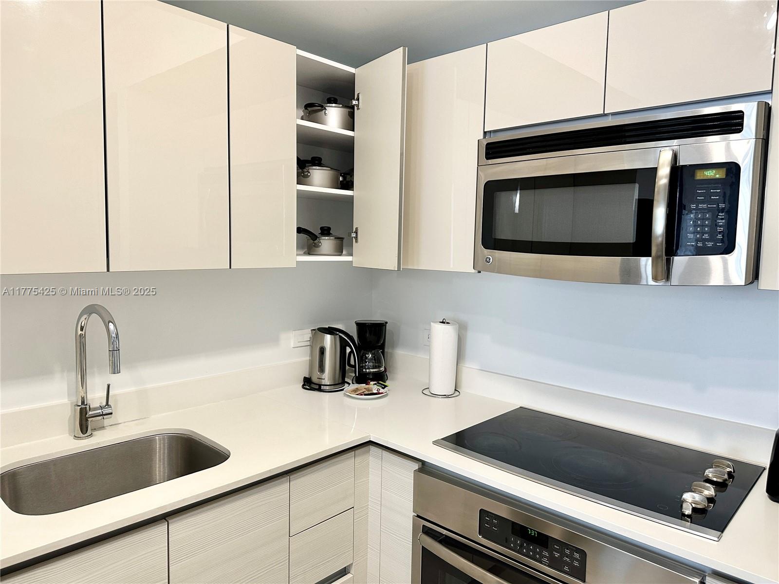 BEACHWALK CONDOMINIUM - Residential