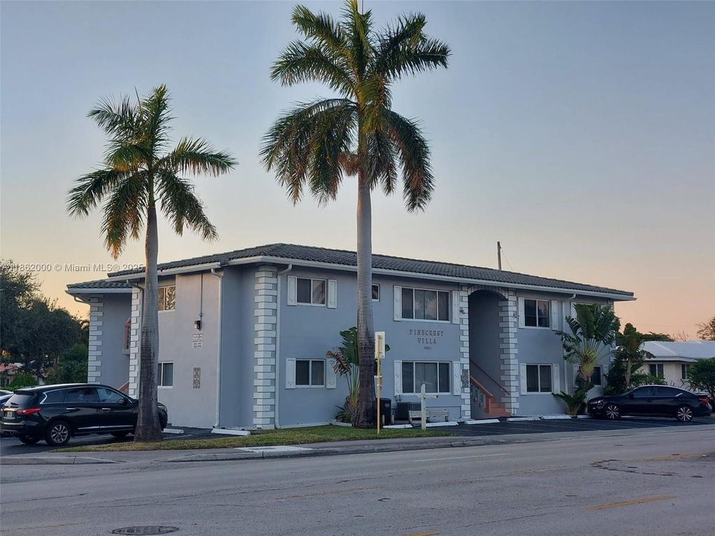 Photo of 5801 NE 18th Ave #8, Fort Lauderdale, FL 33334 (MLS # A11862000)