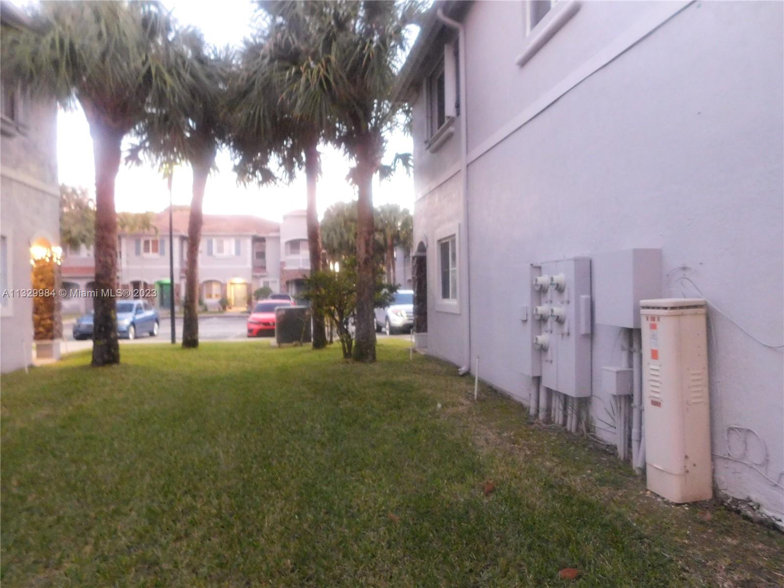 Photo 11 of 32 of 8267 SW 29th St 105 townhome