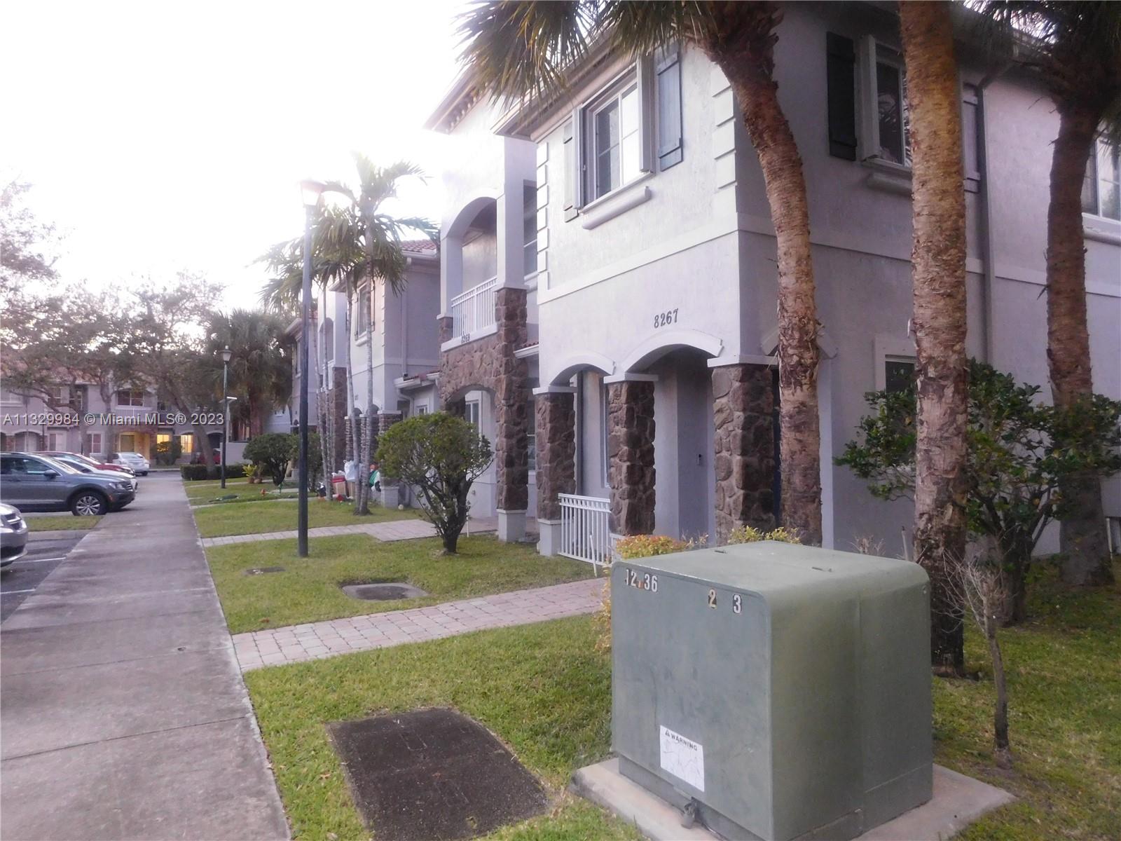 Photo 3 of 32 of 8267 SW 29th St 105 townhome