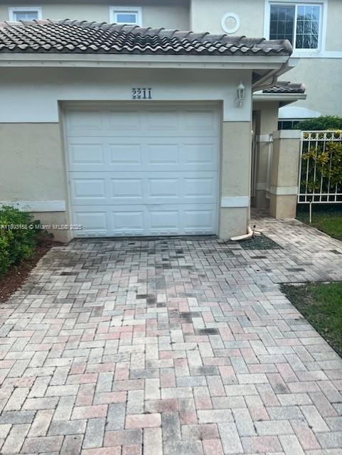 PEMBROKE ISLES 1 - Residential