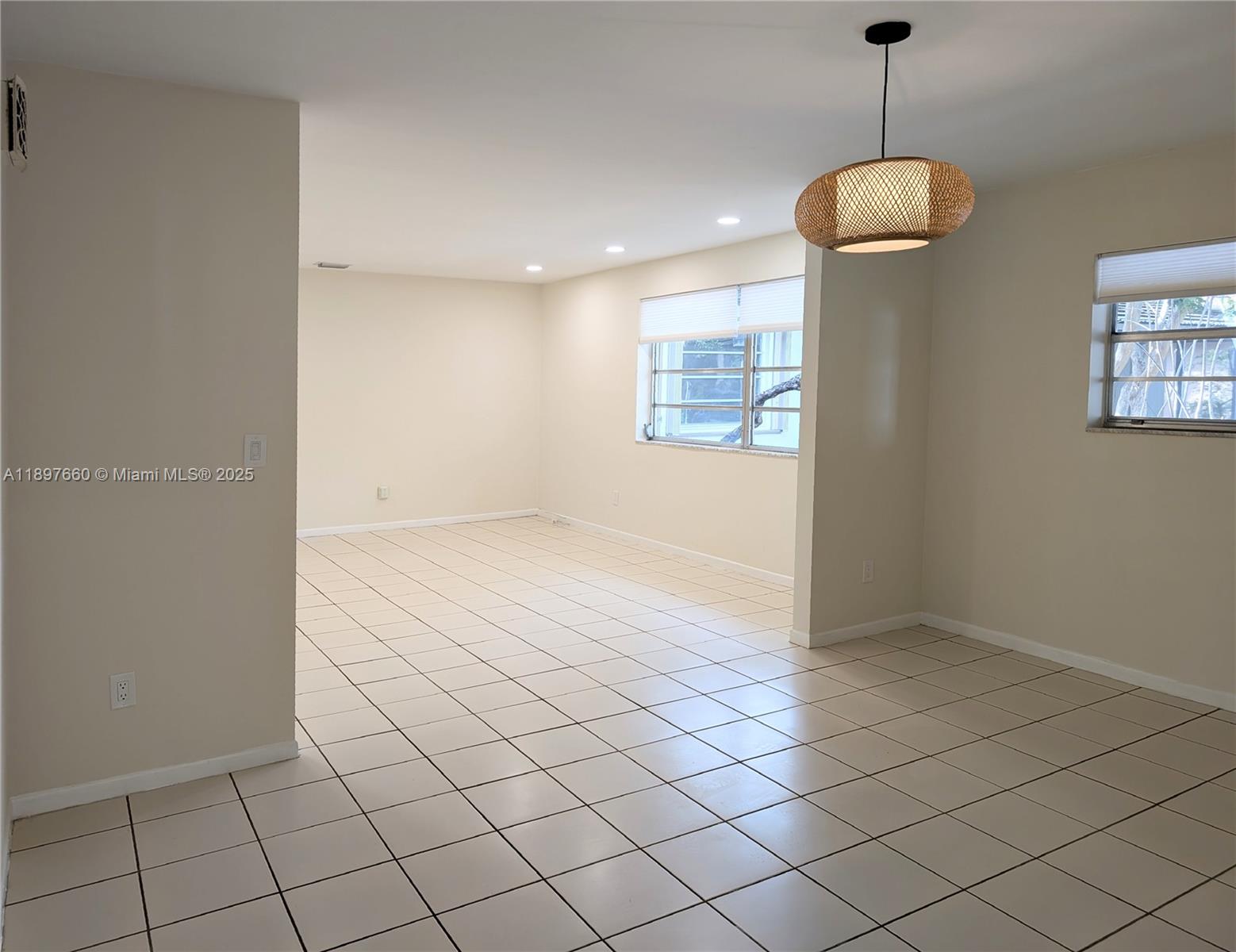 CG RIVIERA SEC 3 REV - Residential Lease