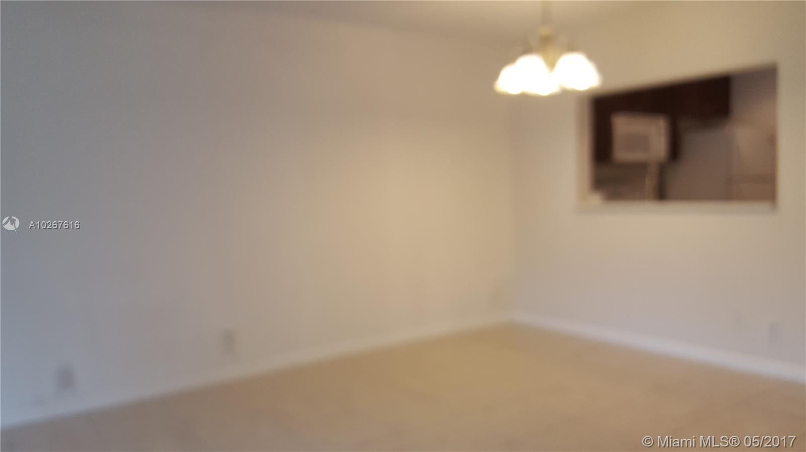 PALM VILLAGE CONDO - Residential Lease