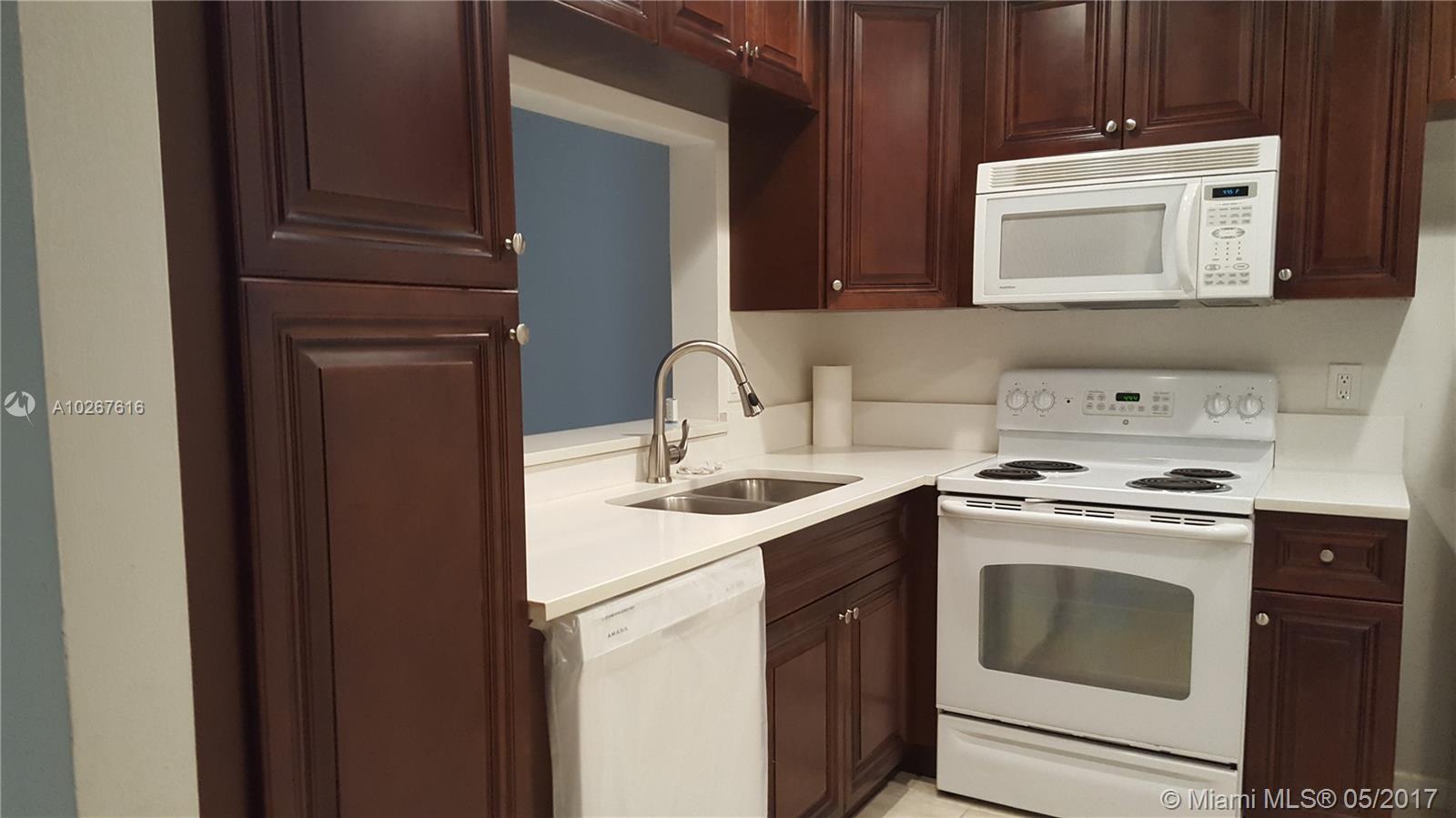 PALM VILLAGE CONDO - Residential Lease