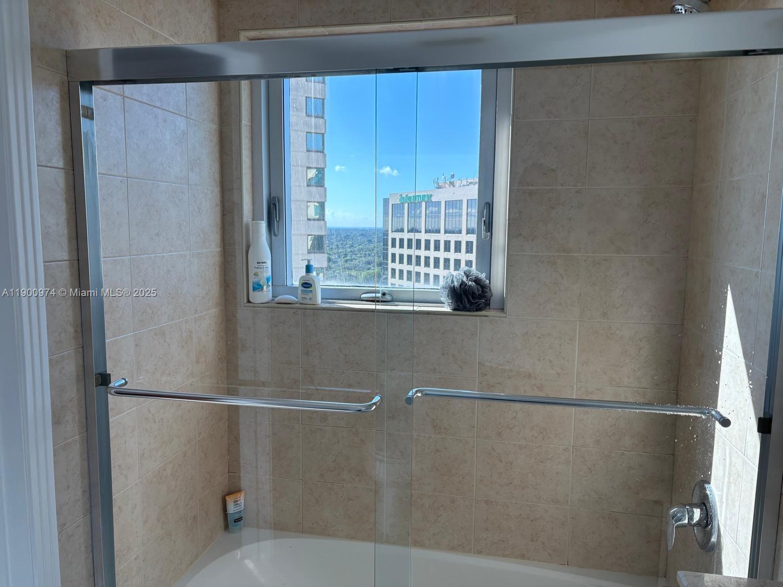 METROPOLIS I AT DADELAND - Residential Lease