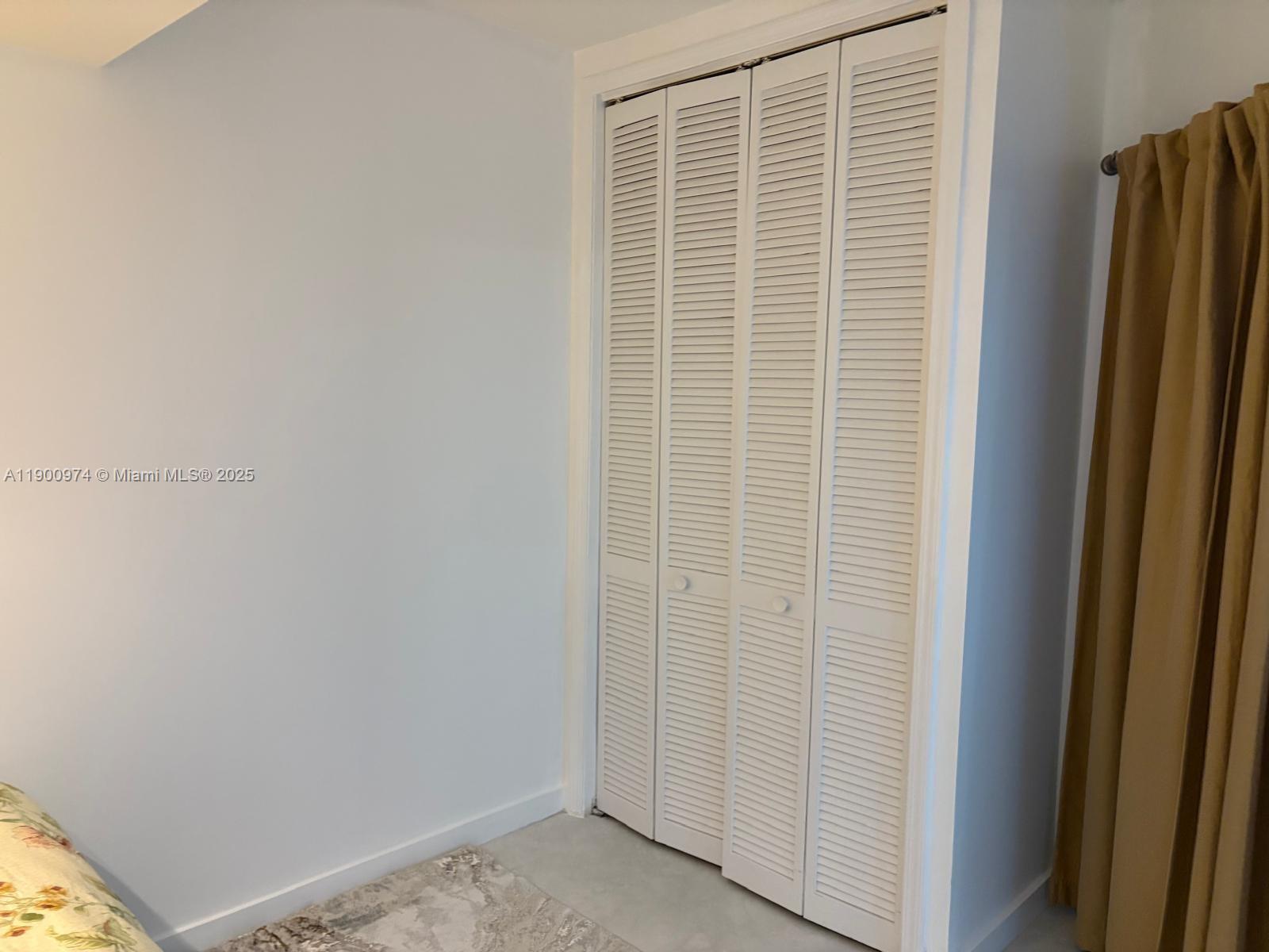 METROPOLIS I AT DADELAND - Residential Lease