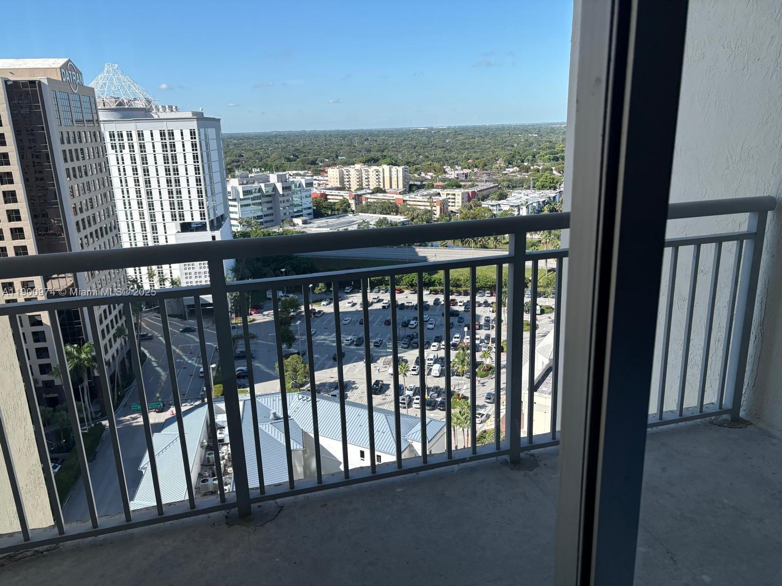 METROPOLIS I AT DADELAND - Residential Lease