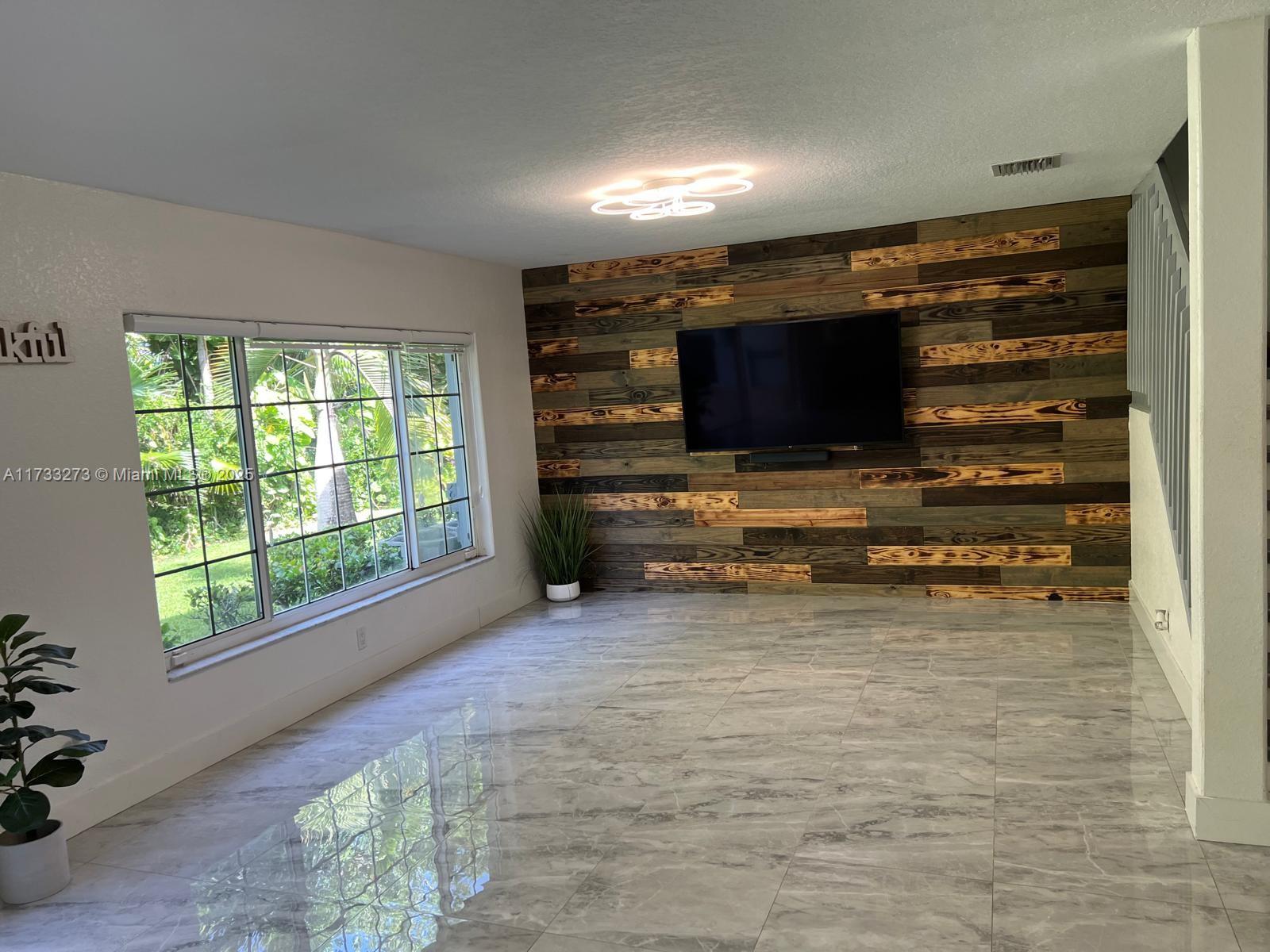 KEY LARGO TOWNHOMES CONDO - Residential