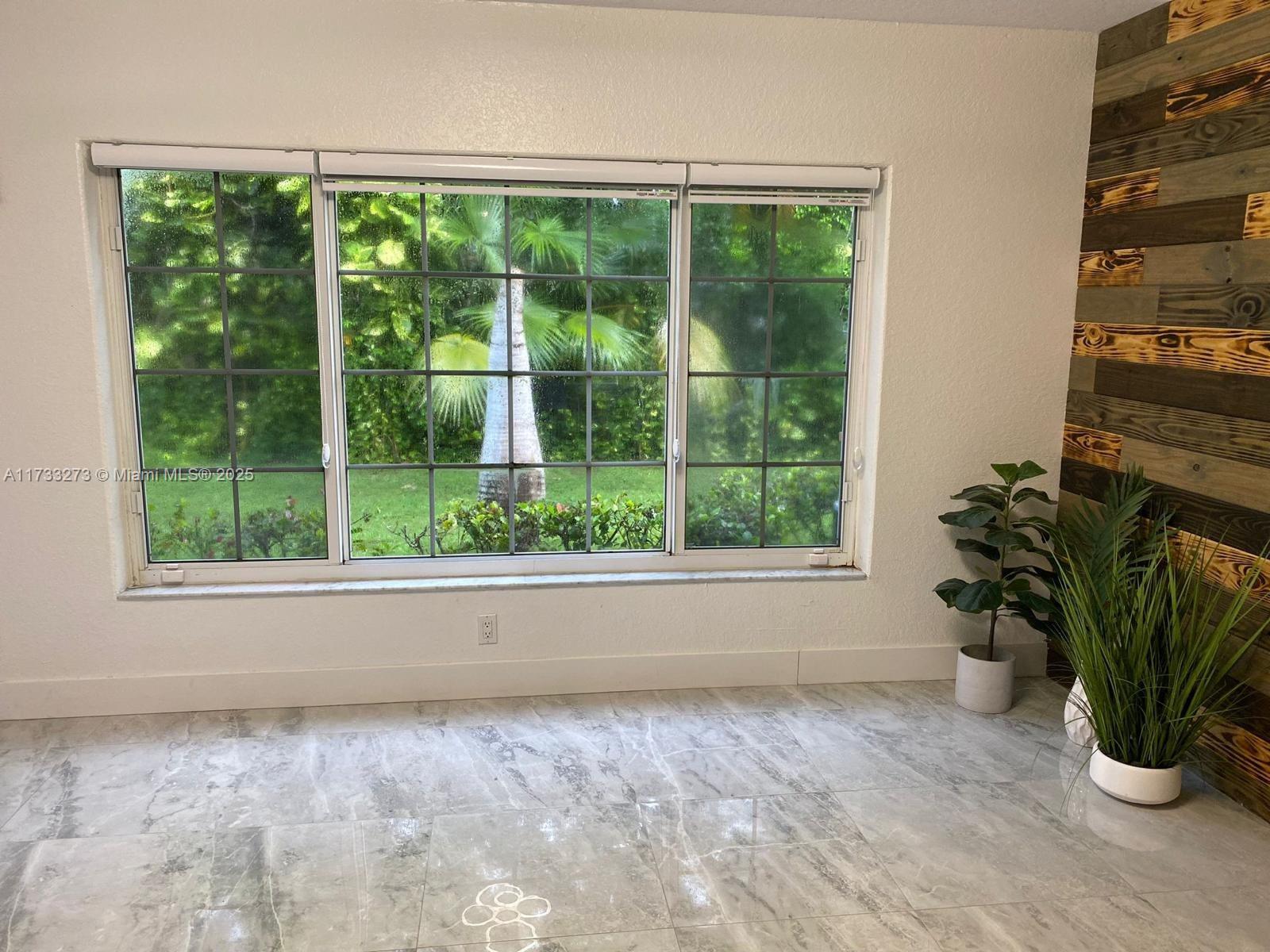 KEY LARGO TOWNHOMES CONDO - Residential