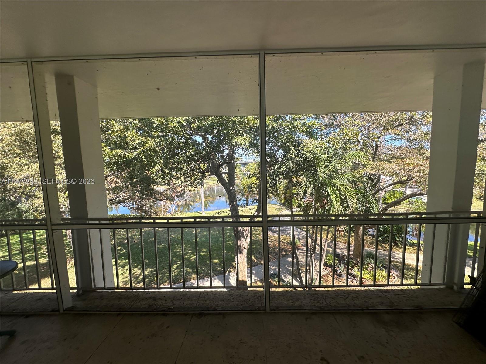 DEERFIELD LAKE CONDOMINIU - Residential