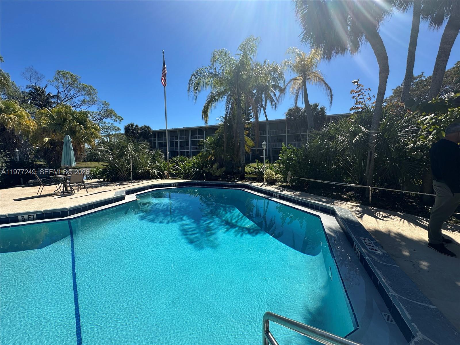 DEERFIELD LAKE CONDOMINIU - Residential