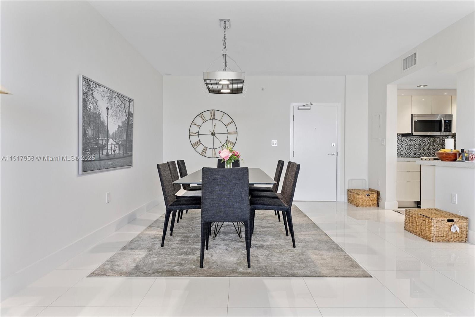 HARBOUR HOUSE - Residential