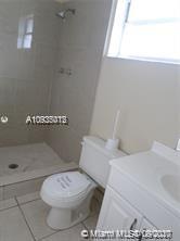 HOLLYWOOD PARK - Residential Lease