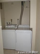 HOLLYWOOD PARK - Residential Lease