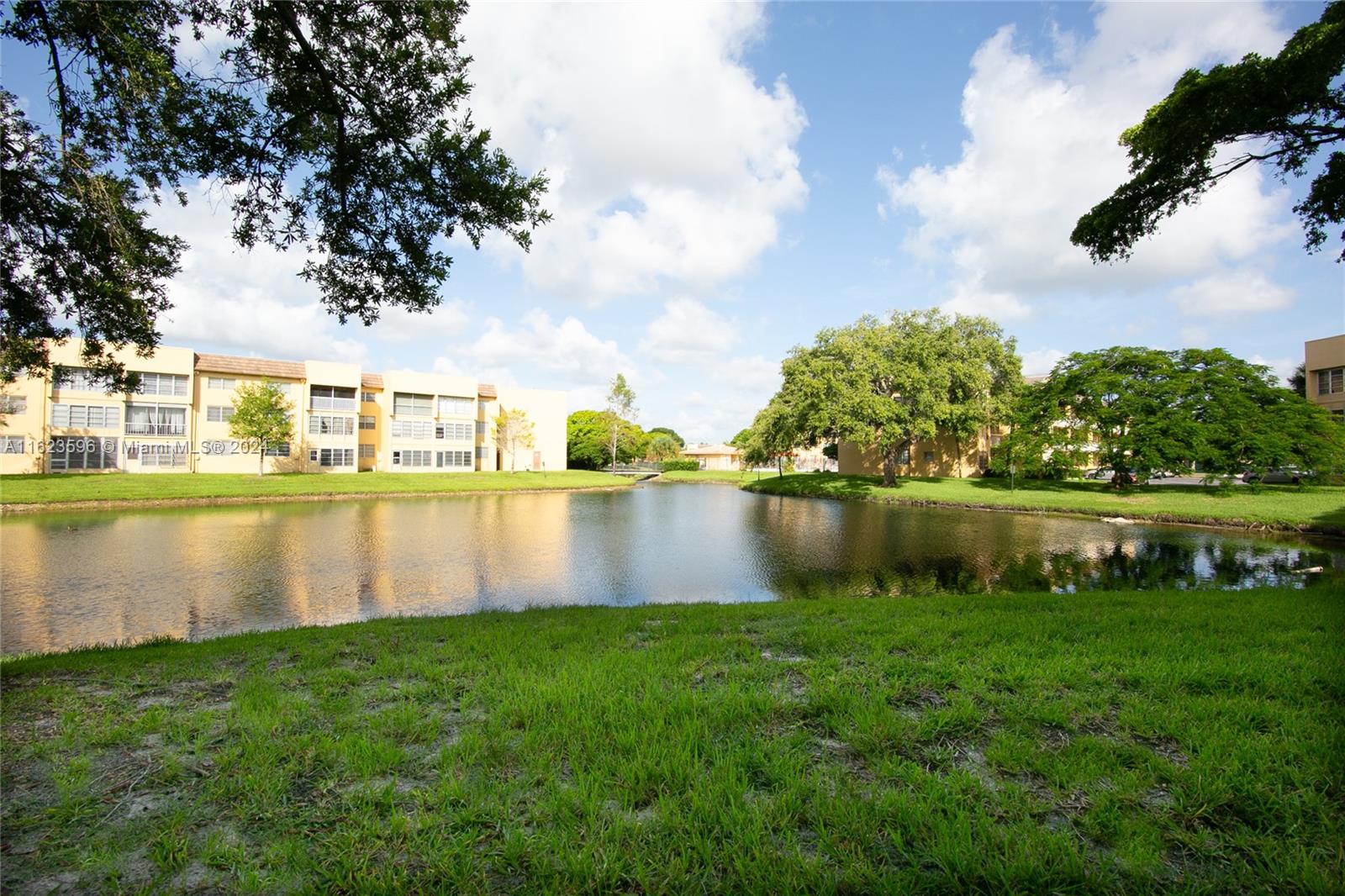 BERMUDA CLUB FOUR CONDO - Residential